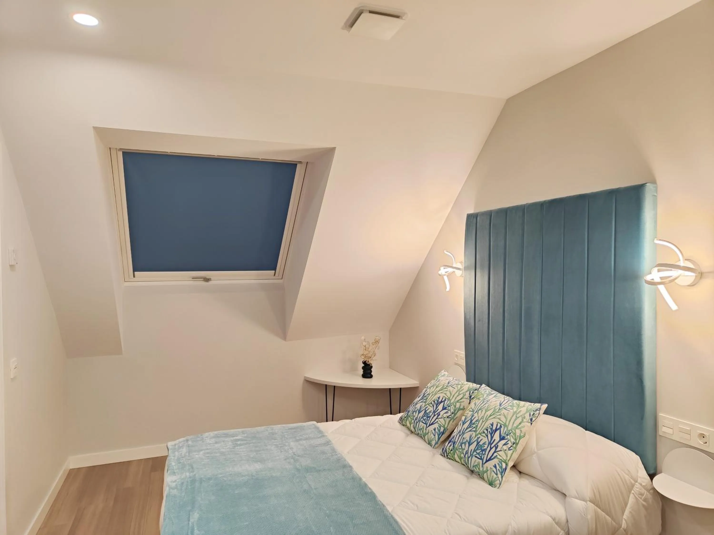 Bed in Apartamentos Centro Oviedo Caveda