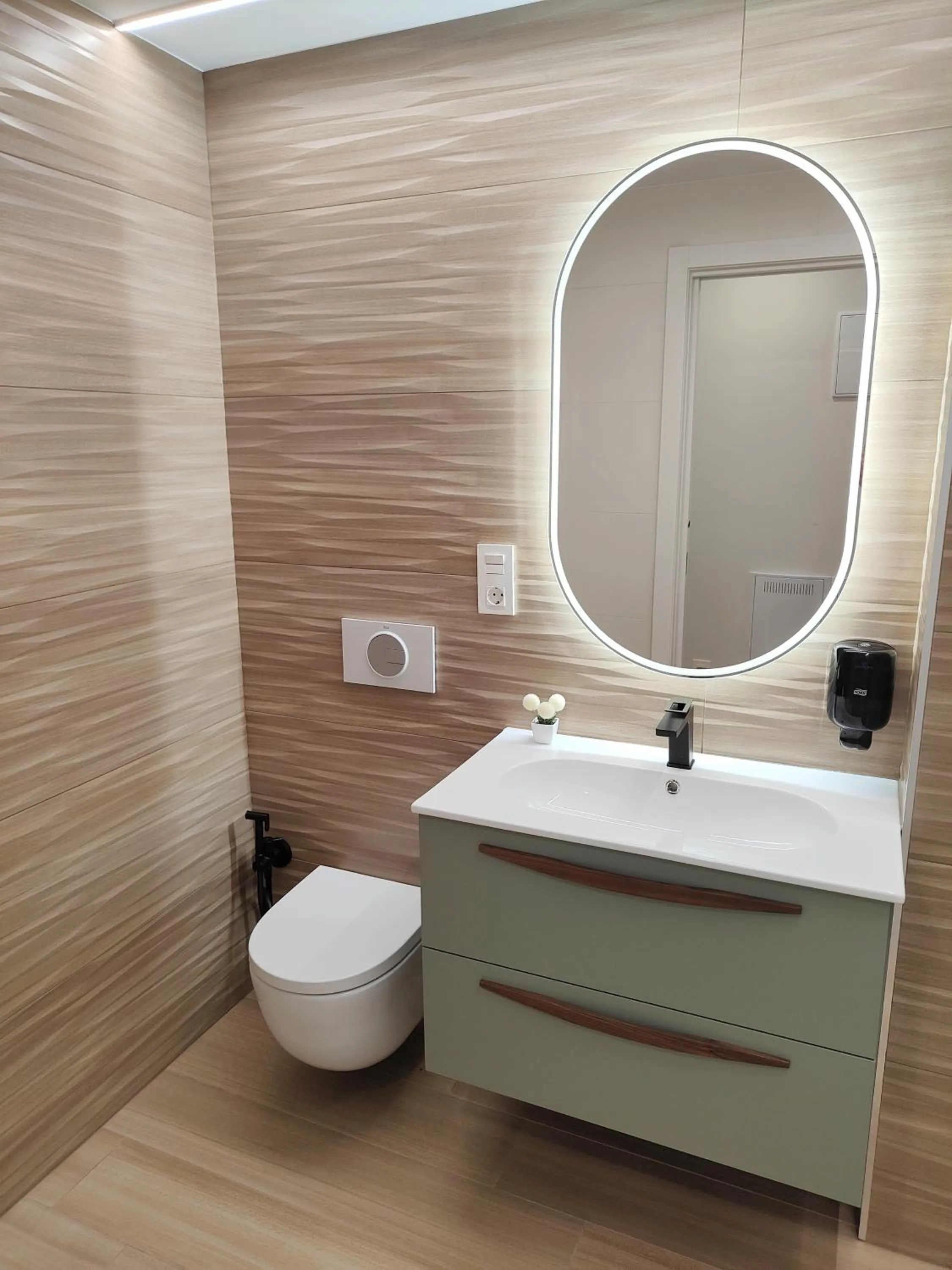 Toilet in Apartamentos Centro Oviedo Caveda