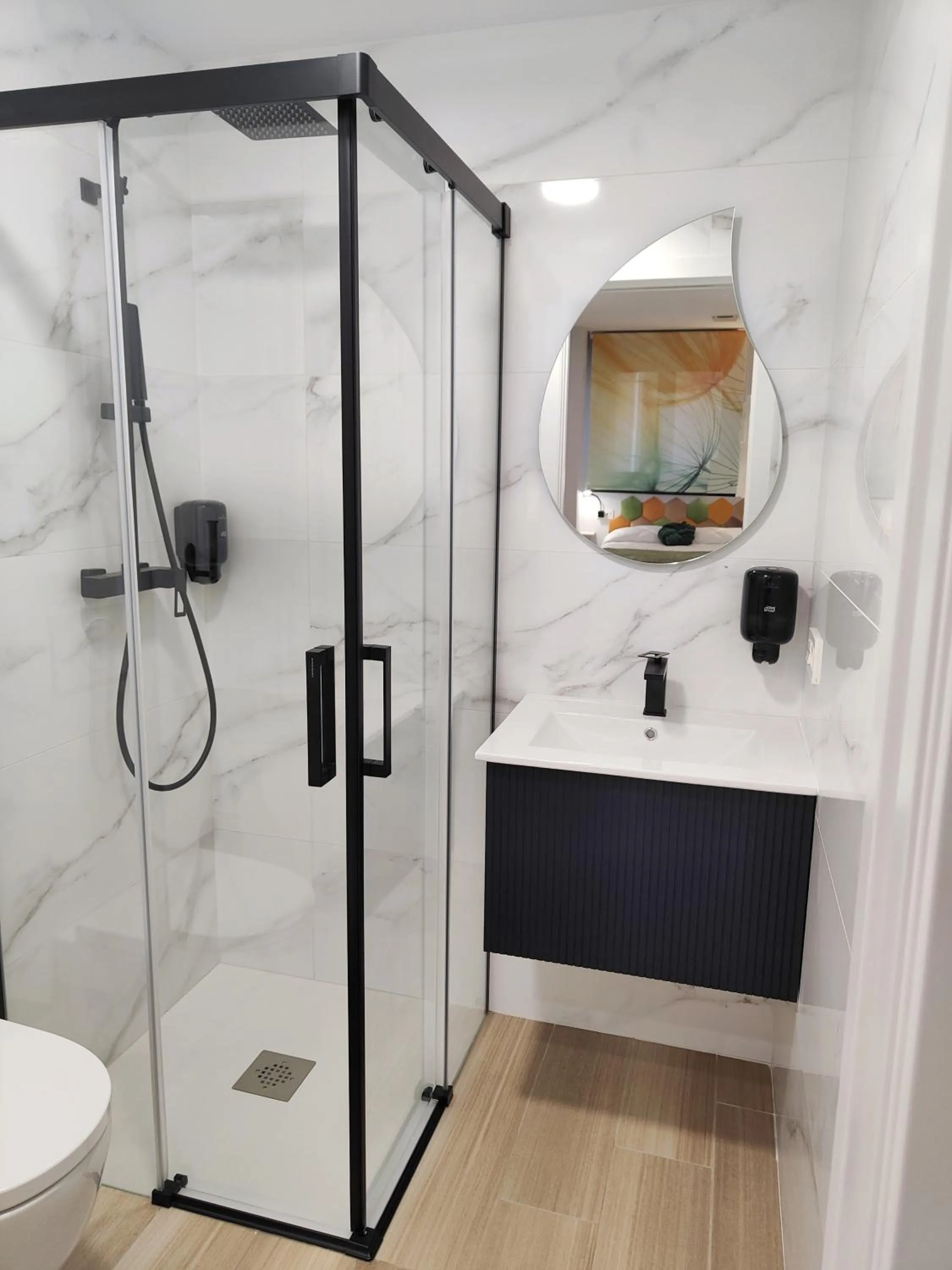 Shower in Apartamentos Centro Oviedo Caveda