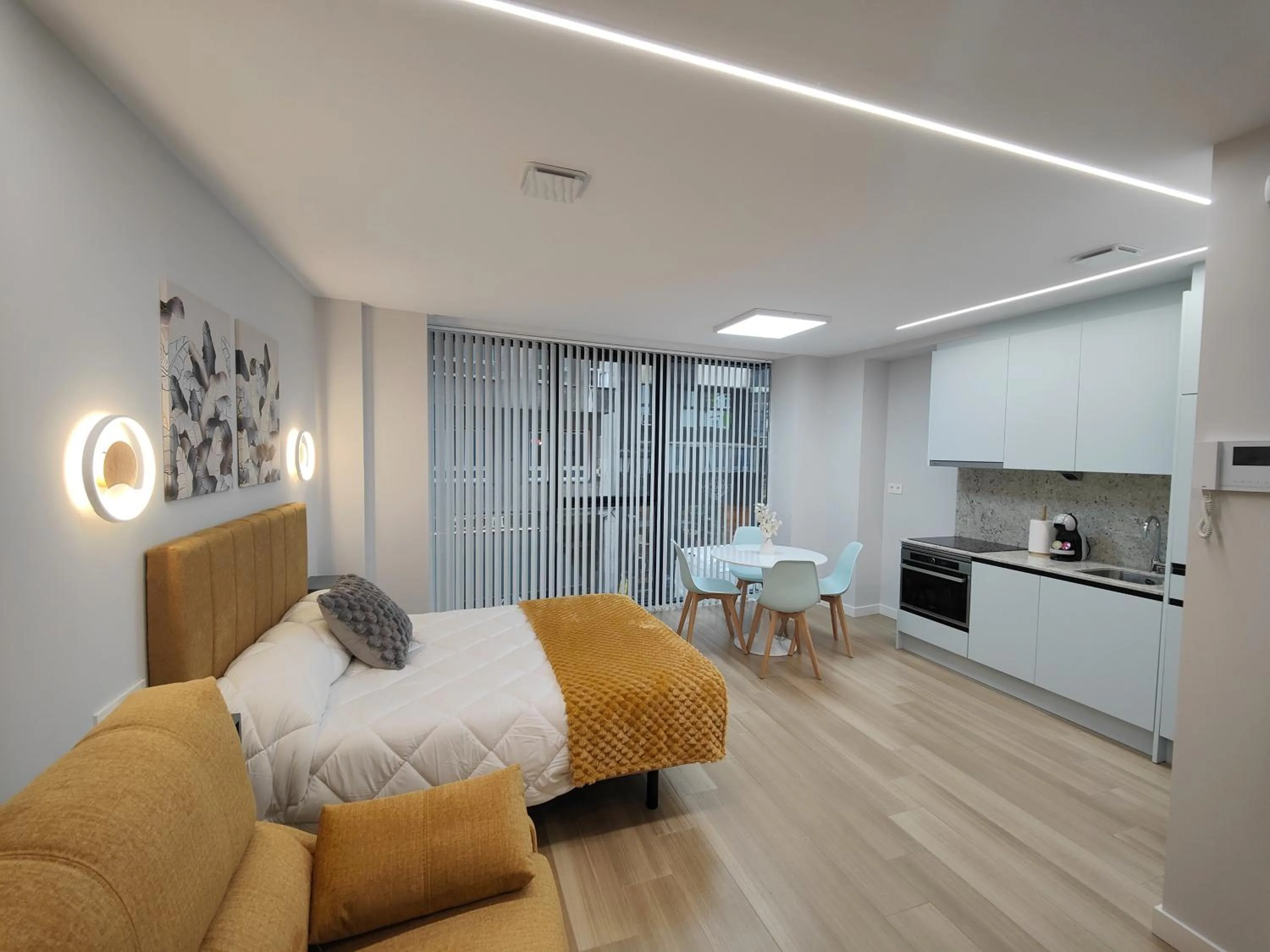 Bed in Apartamentos Centro Oviedo Caveda