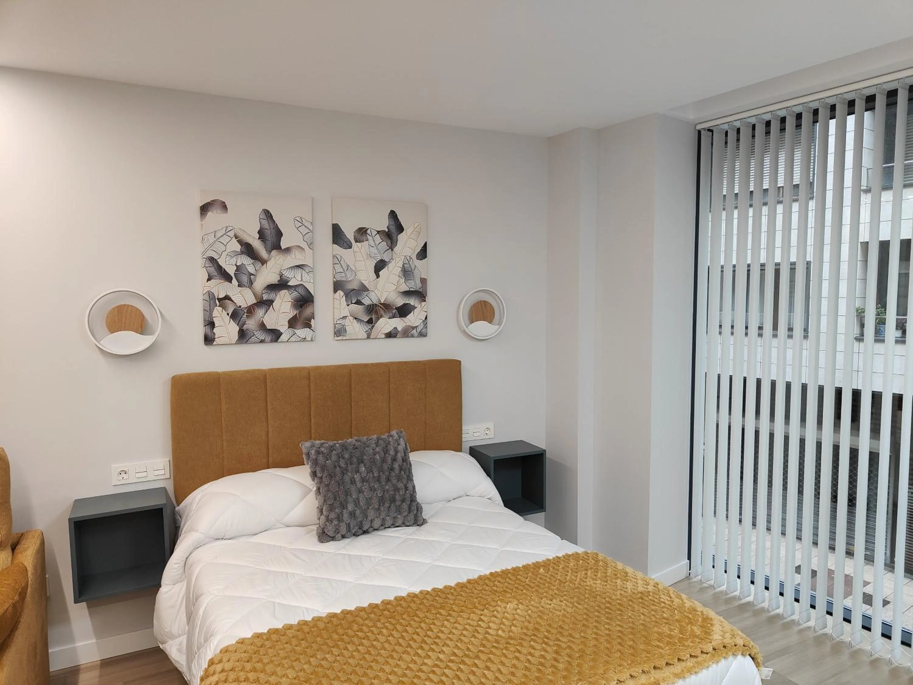 Bed in Apartamentos Centro Oviedo Caveda