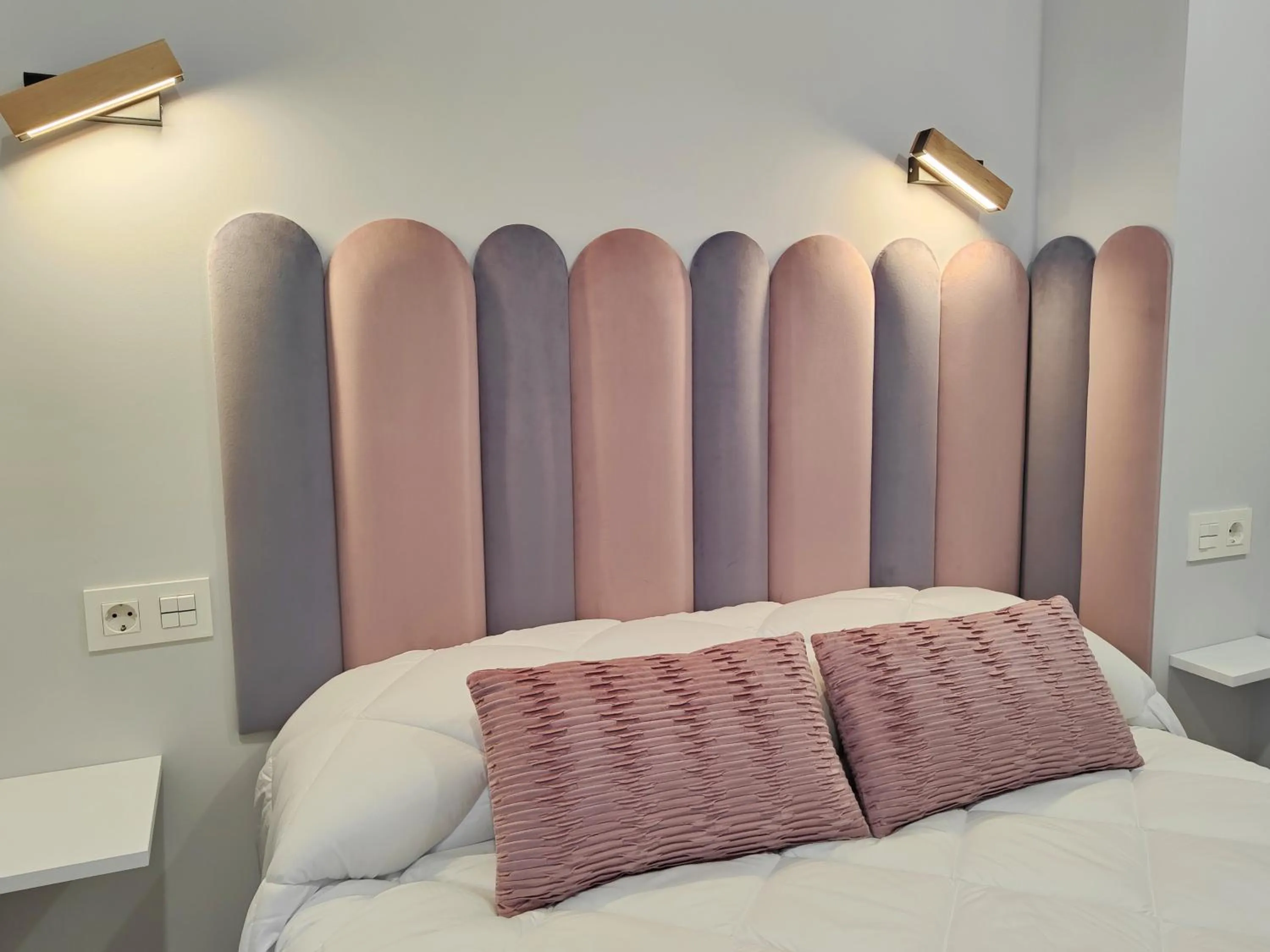 Bed in Apartamentos Centro Oviedo Caveda