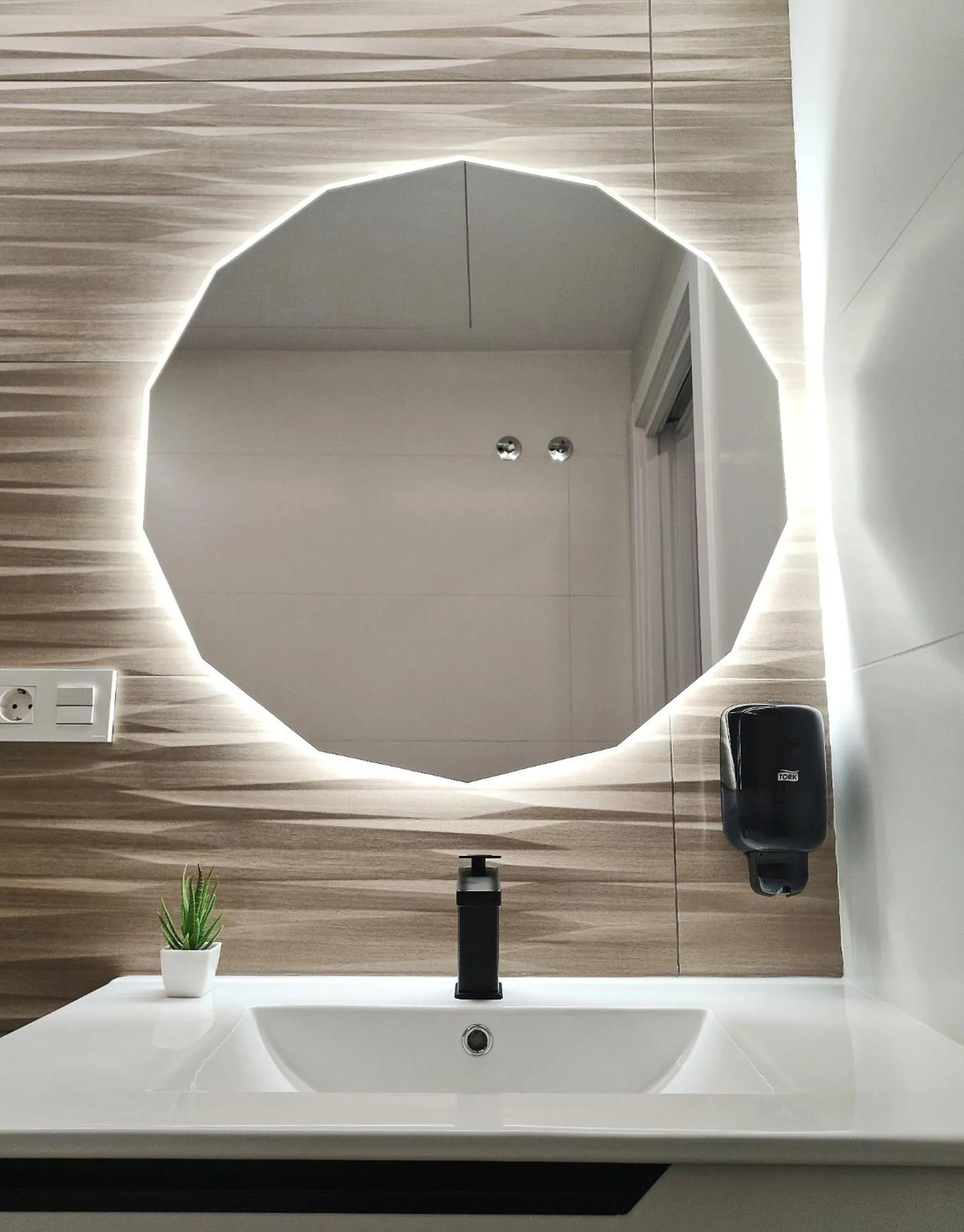 Bathroom in Apartamentos Centro Oviedo Caveda