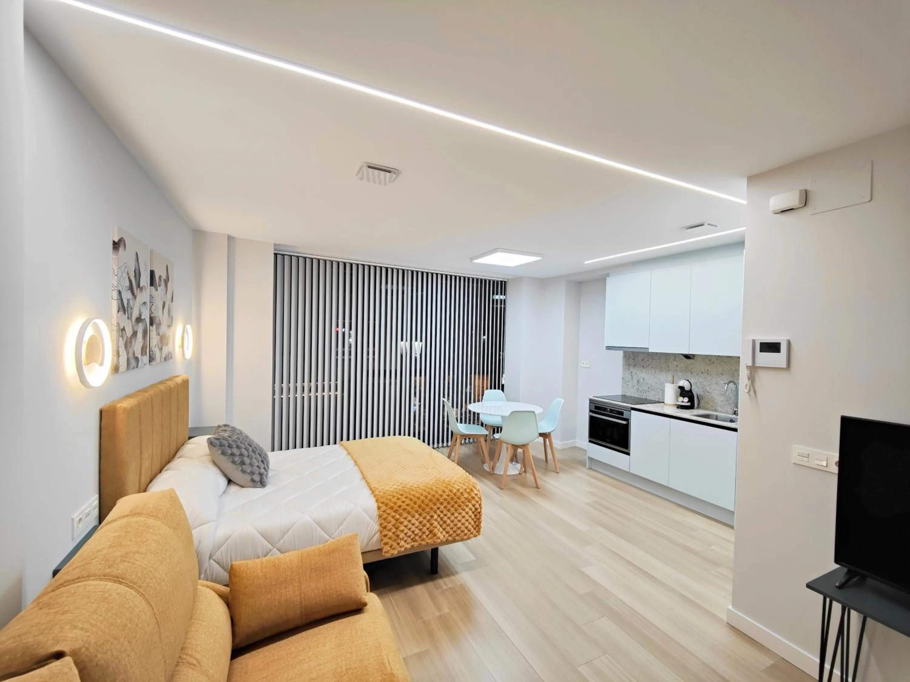 Bed in Apartamentos Centro Oviedo Caveda