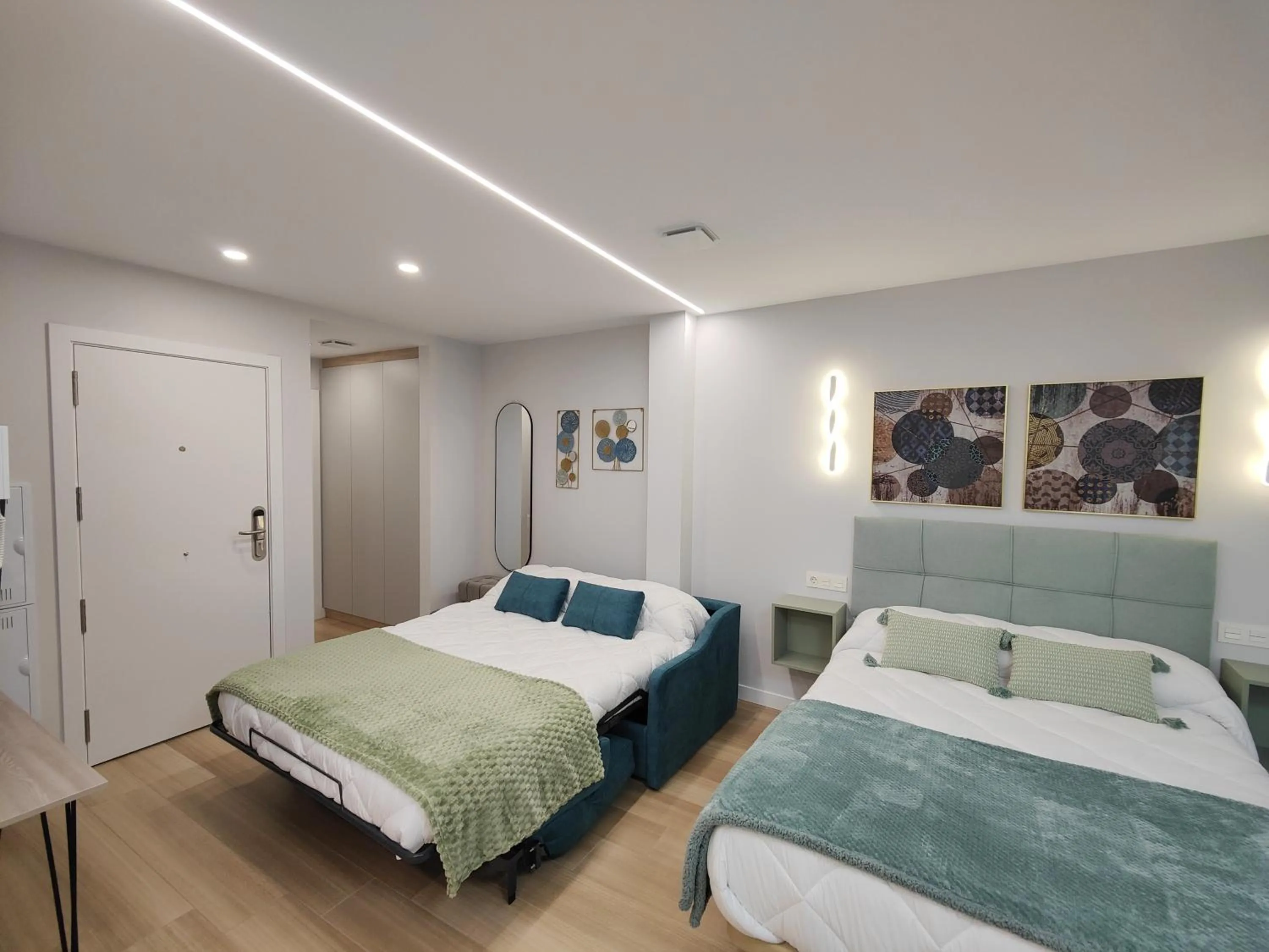 Photo of the whole room, Bed in Apartamentos Centro Oviedo Caveda