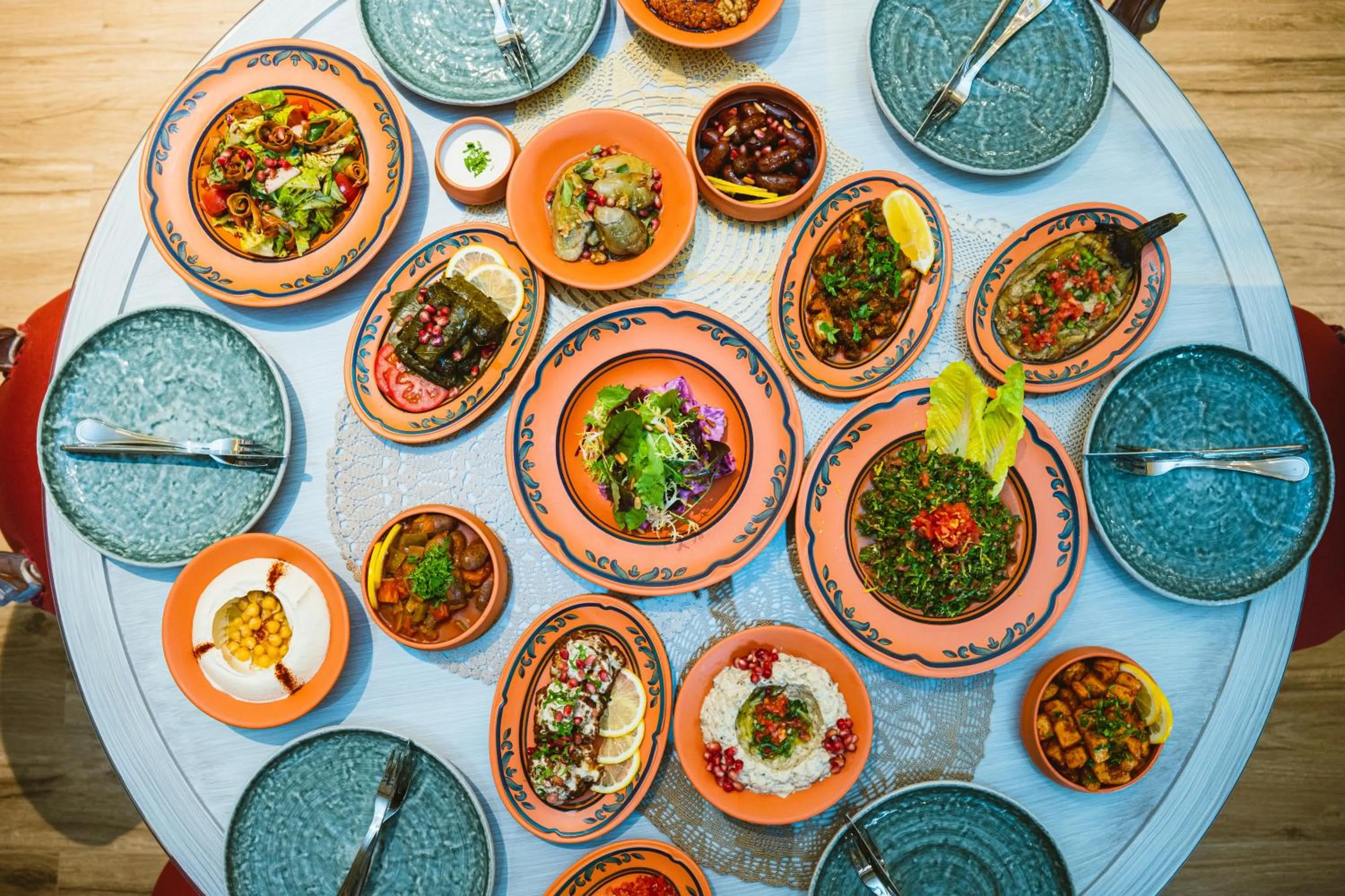 Restaurant/places to eat in Millennium Place Doha