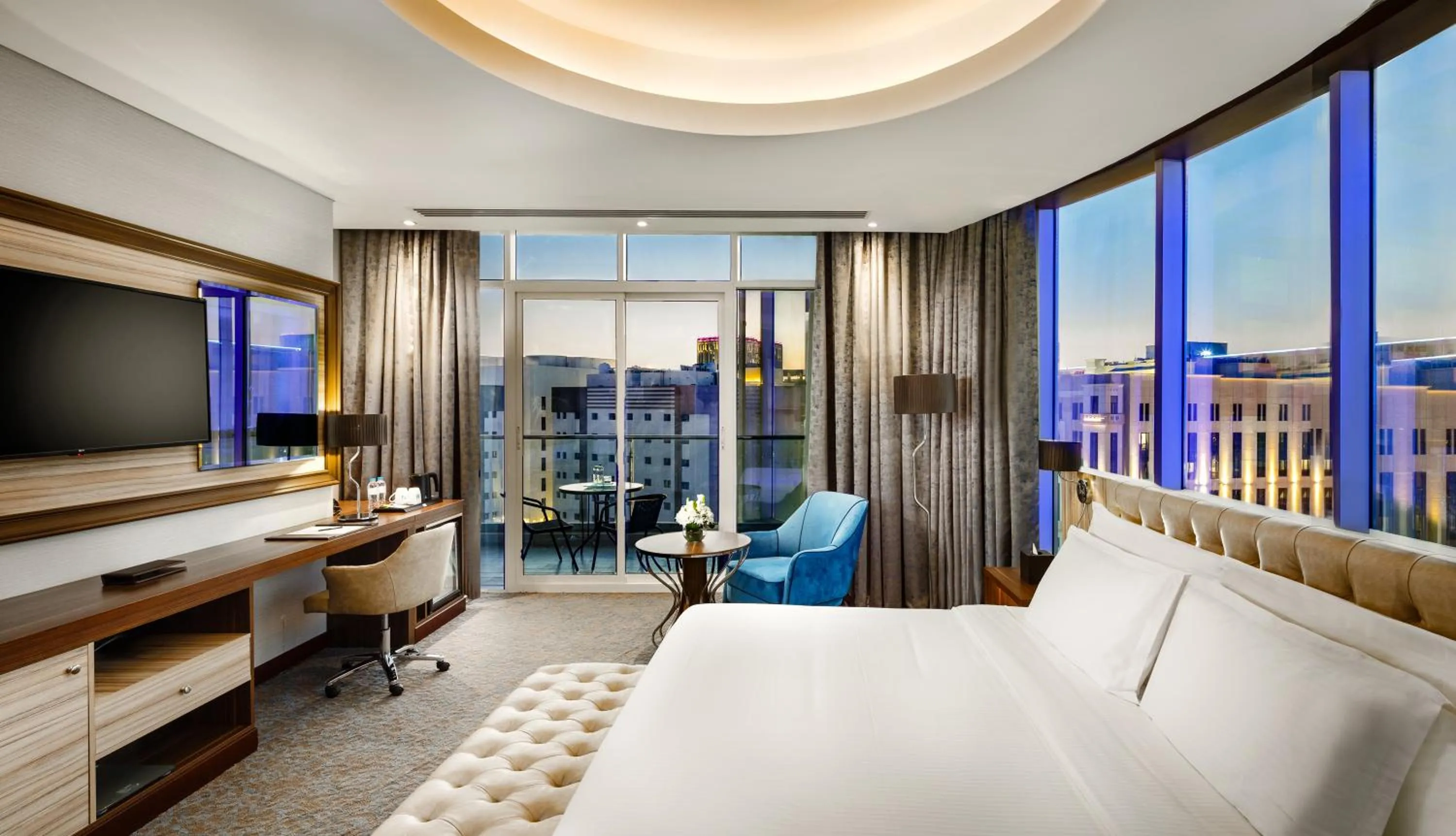 Bedroom, Bed in Millennium Place Doha