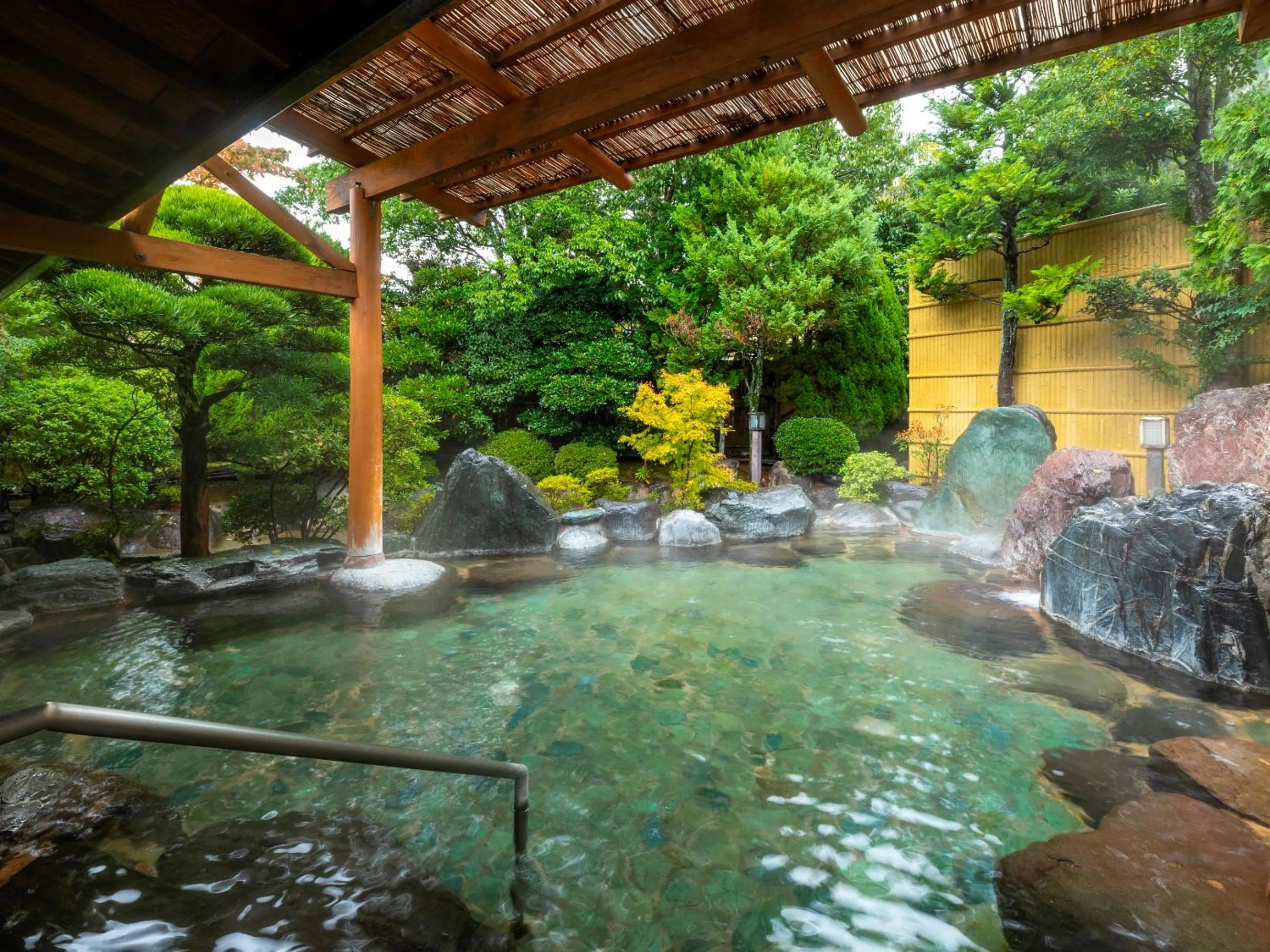 Hot Spring Bath in Hotel Sunvalley Izunagaoka Main Building