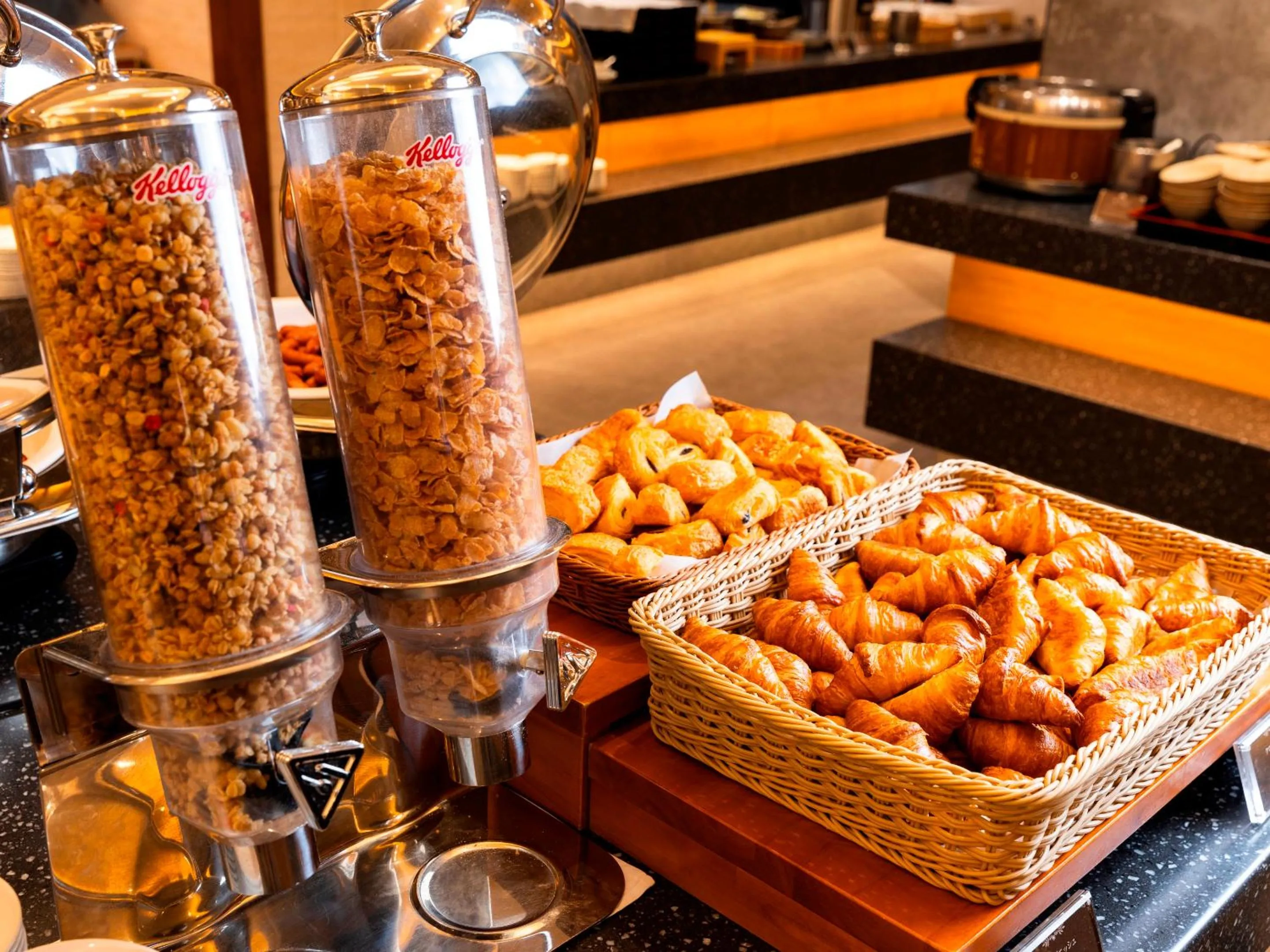 Buffet breakfast in Hotel Sunvalley Izunagaoka Main Building