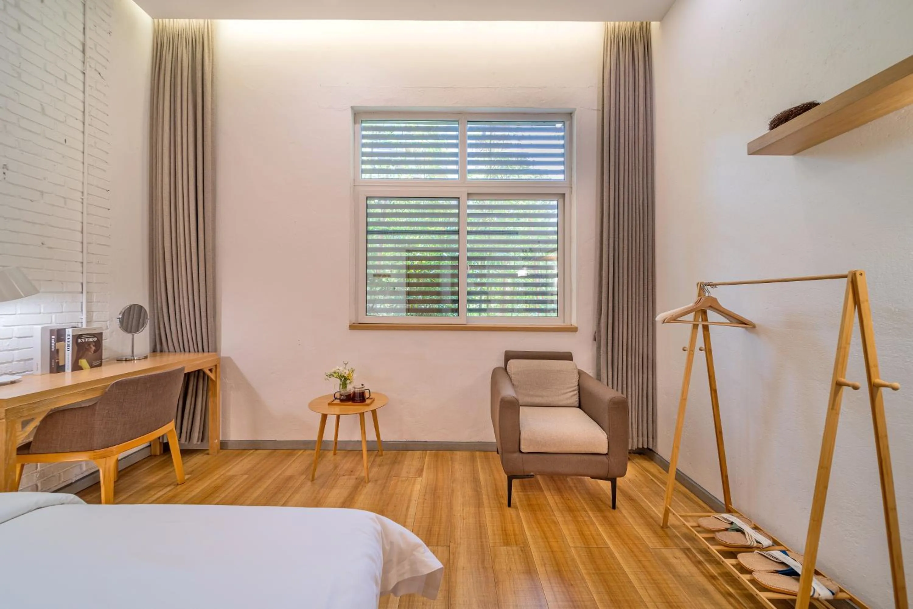 On site, Bed in Wuyu Hotel Chongqing Southwest University & Jialing Riverside