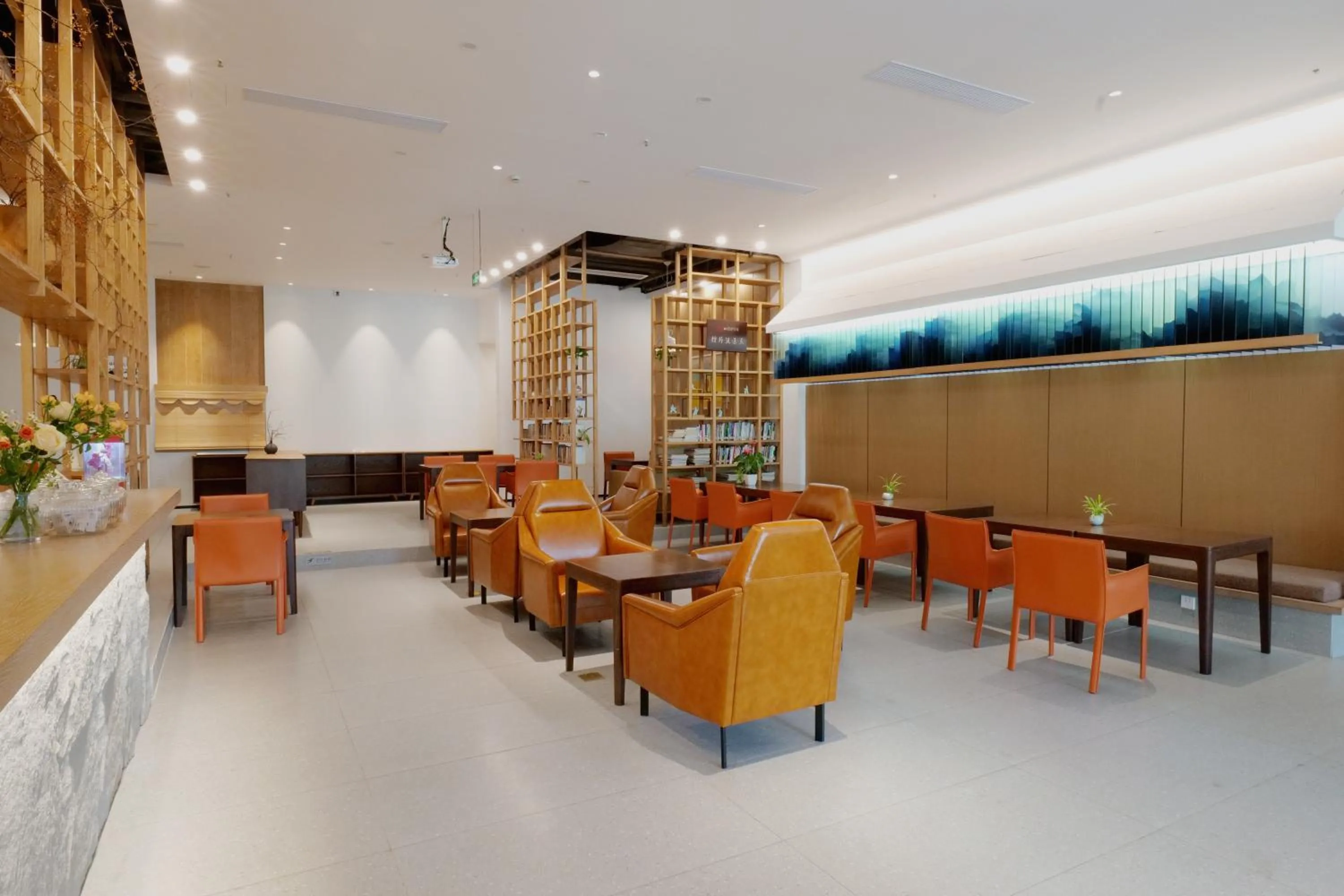 Restaurant/places to eat in Wuyu Hotel Chongqing Southwest University & Jialing Riverside