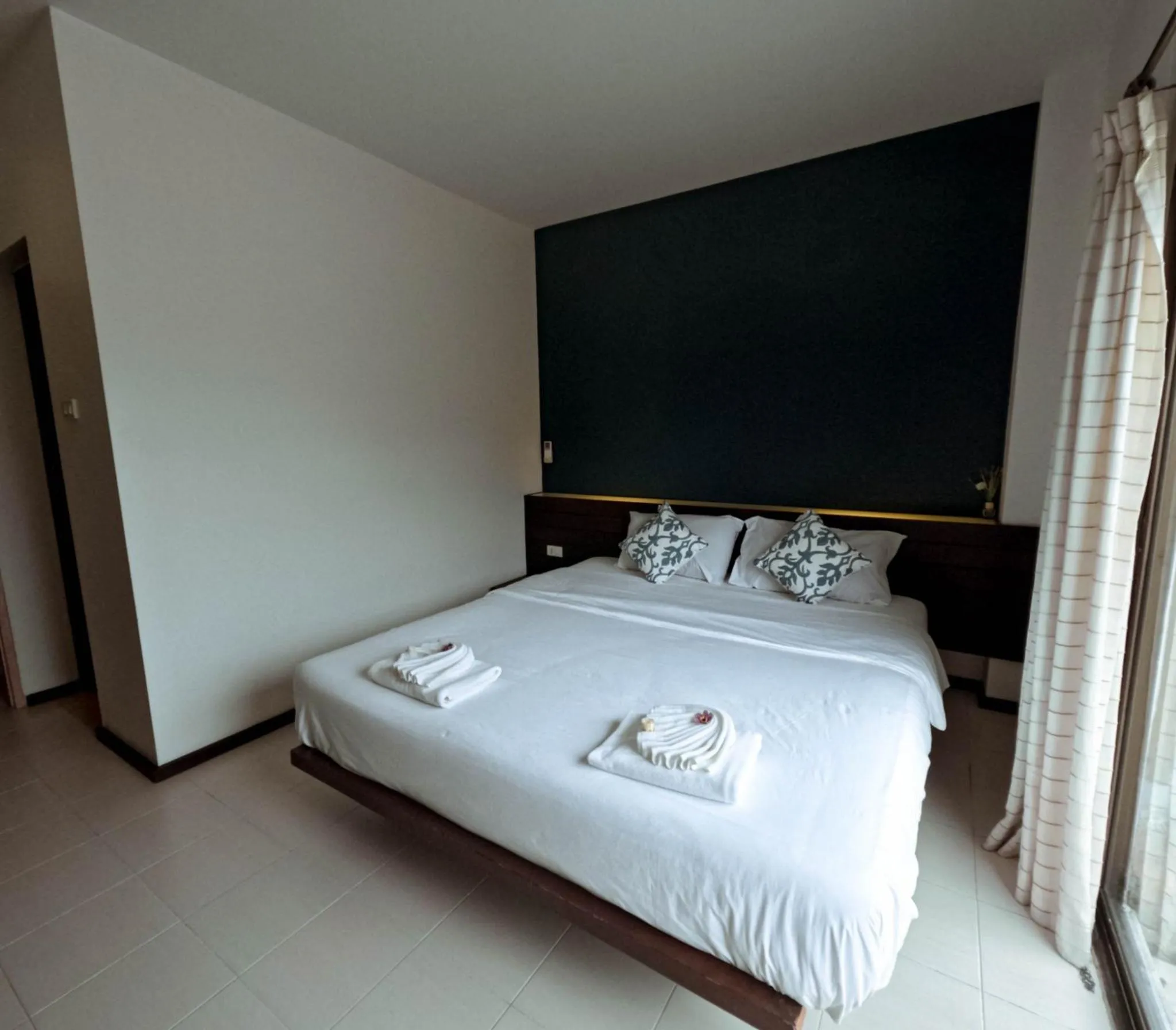 Photo of the whole room in Le Ranong Bistro Hotel