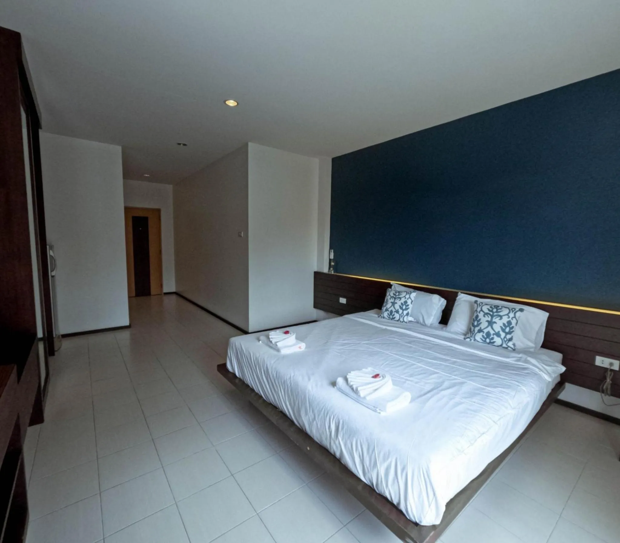 Photo of the whole room in Le Ranong Bistro Hotel