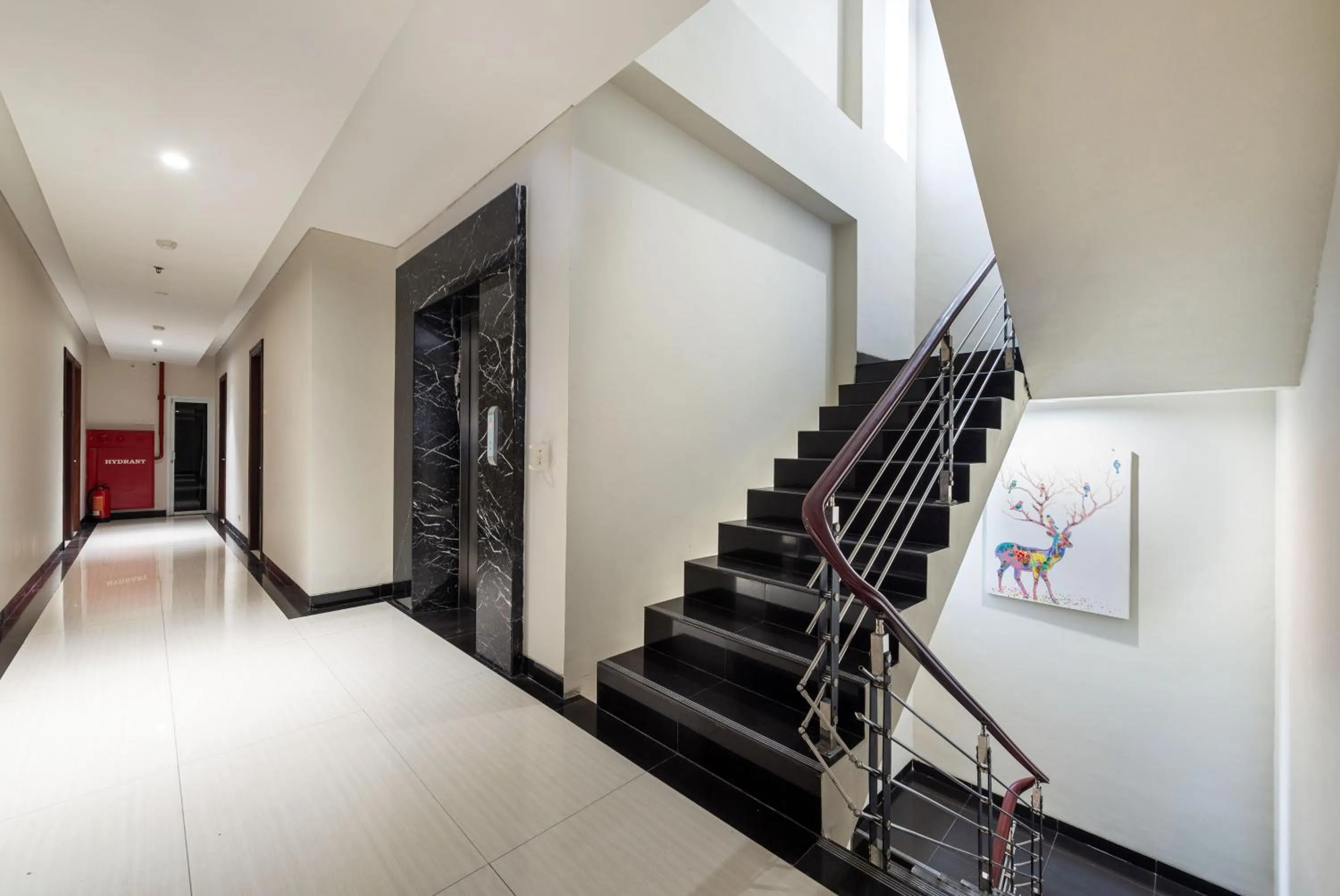 Area and facilities in Life Hotel Soekarno Hatta Makassar