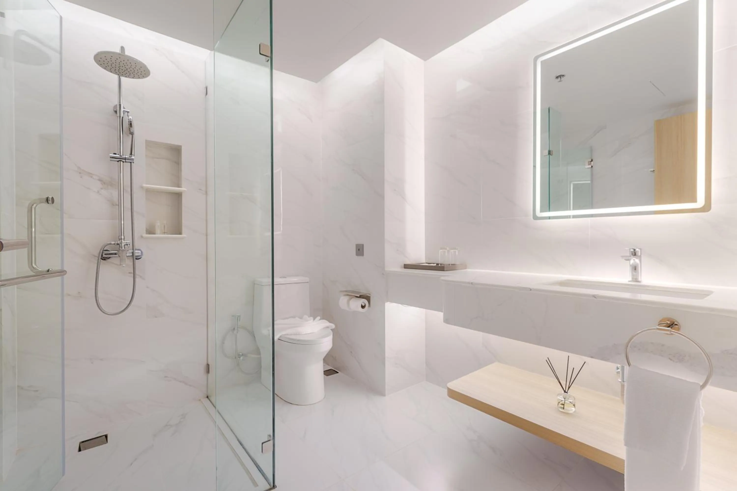 Bathroom in Shenzhen Tower Hotel Bangkok