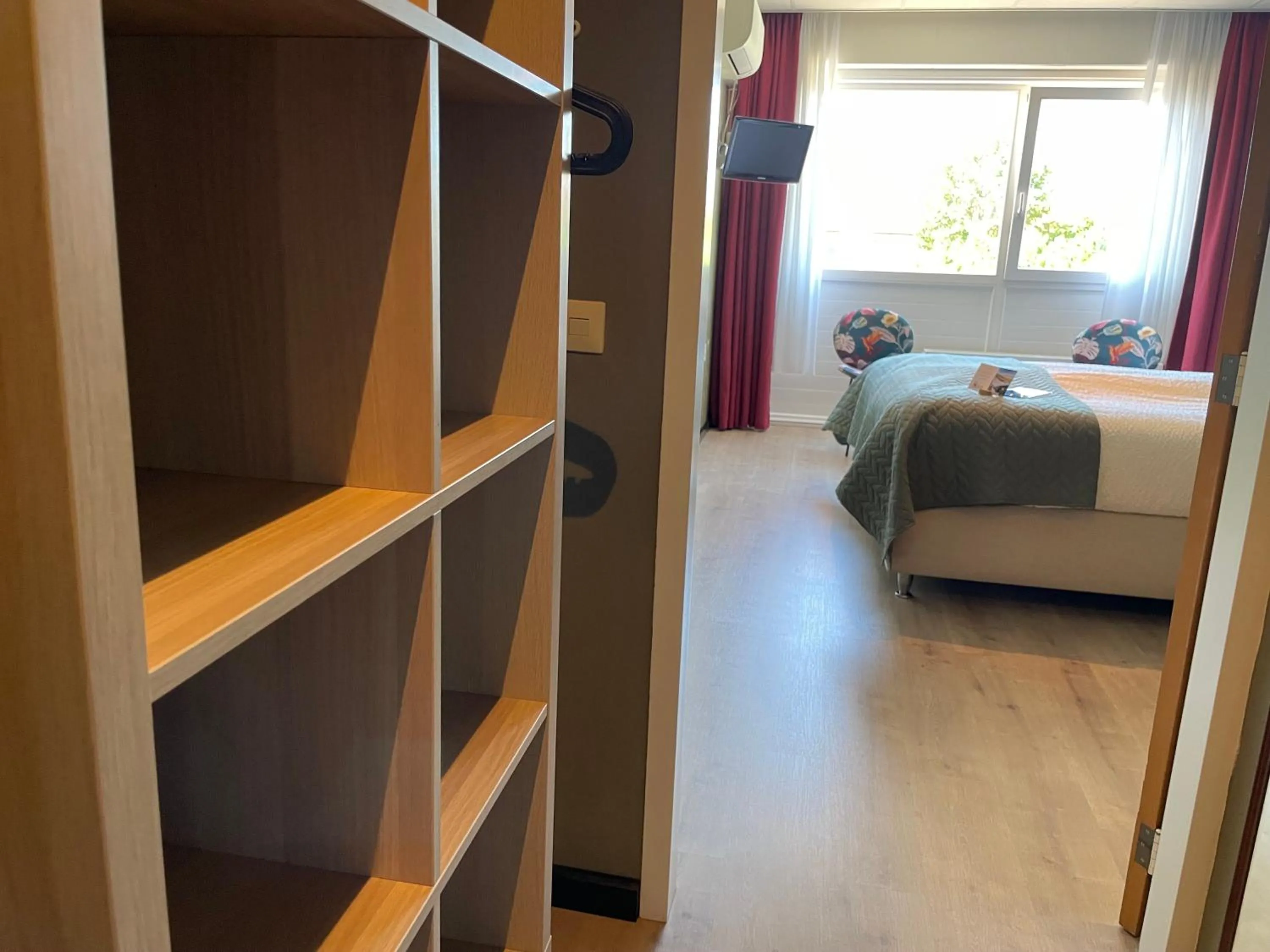 Photo of the whole room, Bed in Hotel Rooms