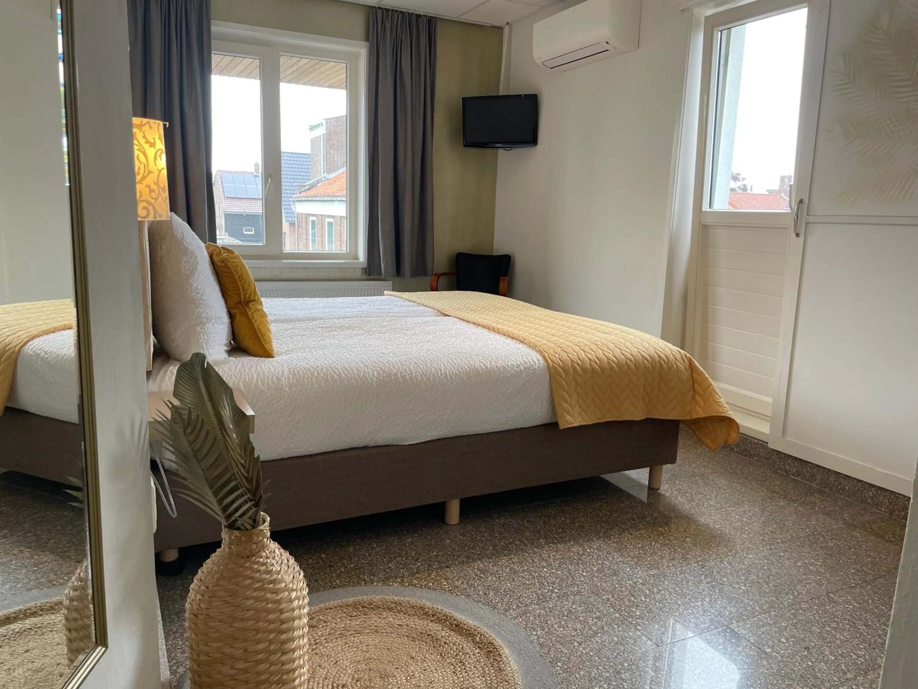 Photo of the whole room, Bed in Hotel Rooms