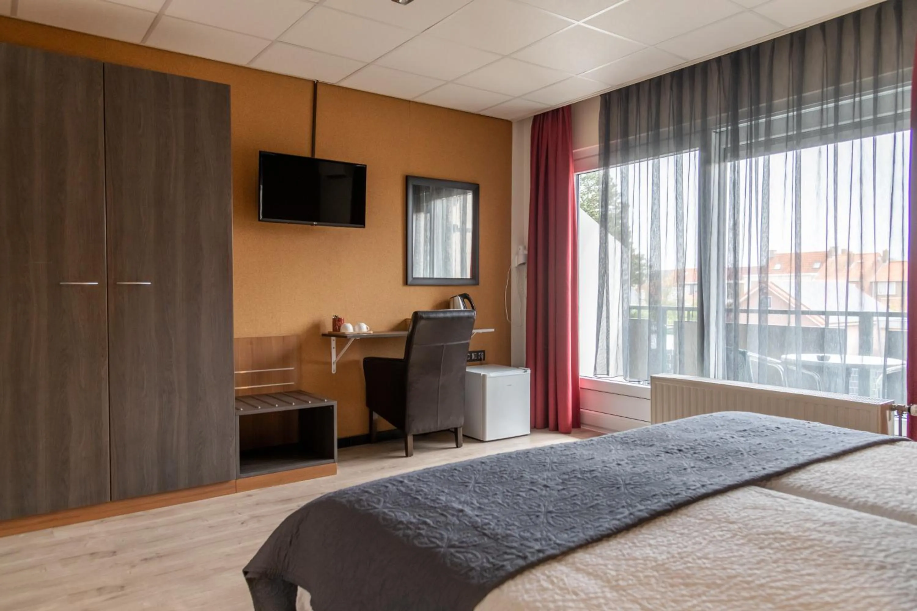 Photo of the whole room, Bed in Hotel Rooms