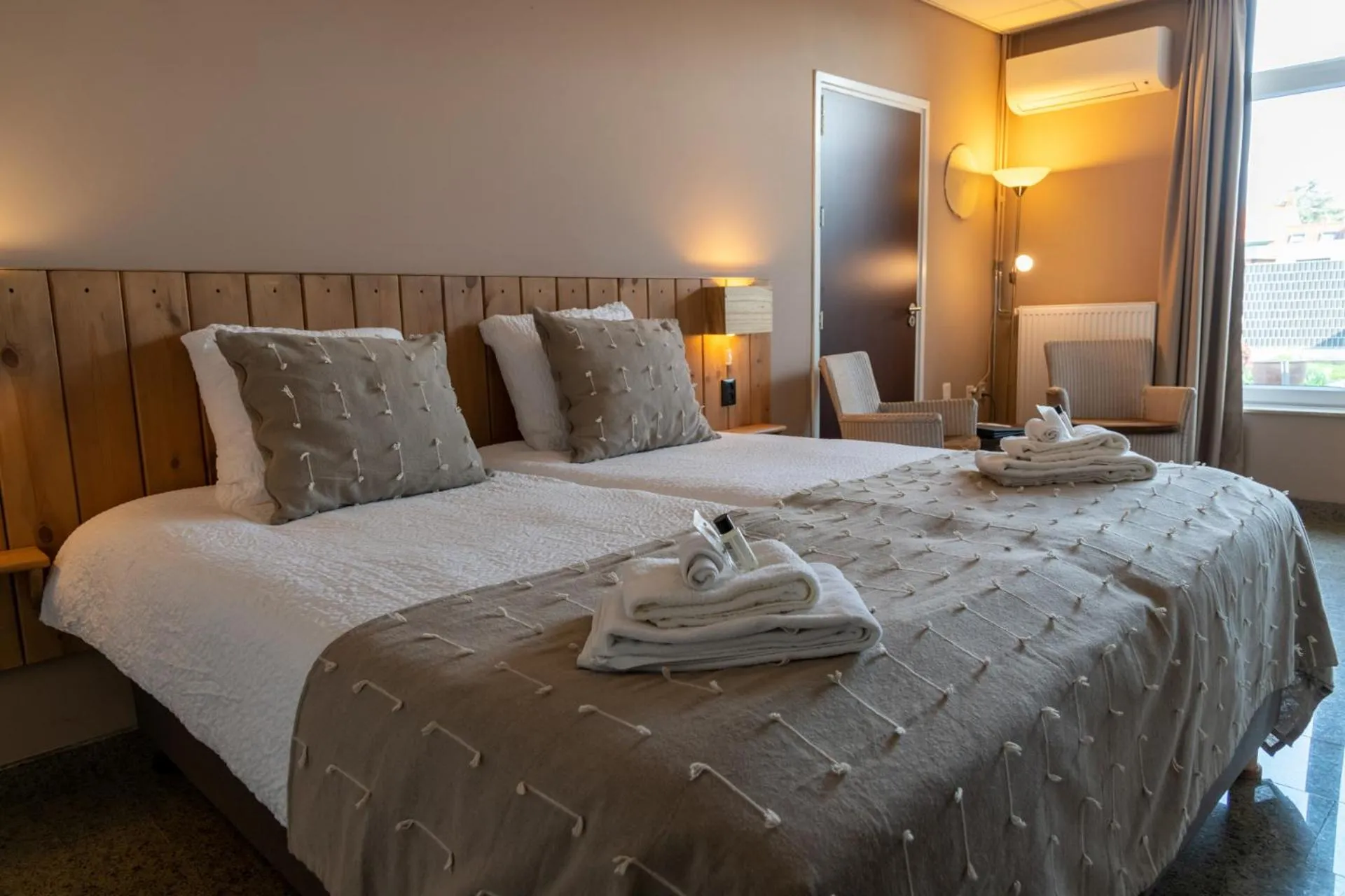 Photo of the whole room, Bed in Hotel Rooms