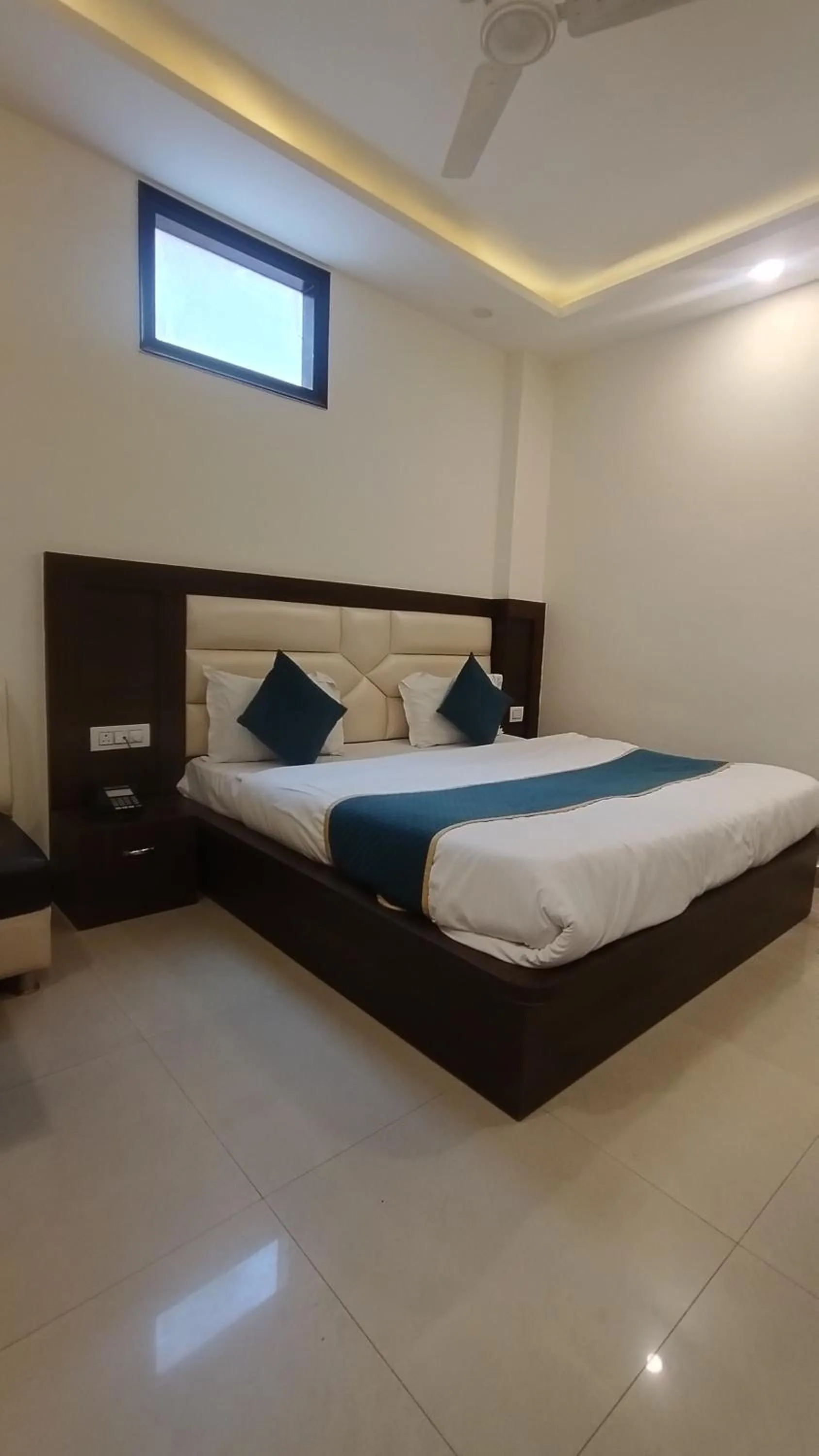 Photo of the whole room, Bed in G L Palace