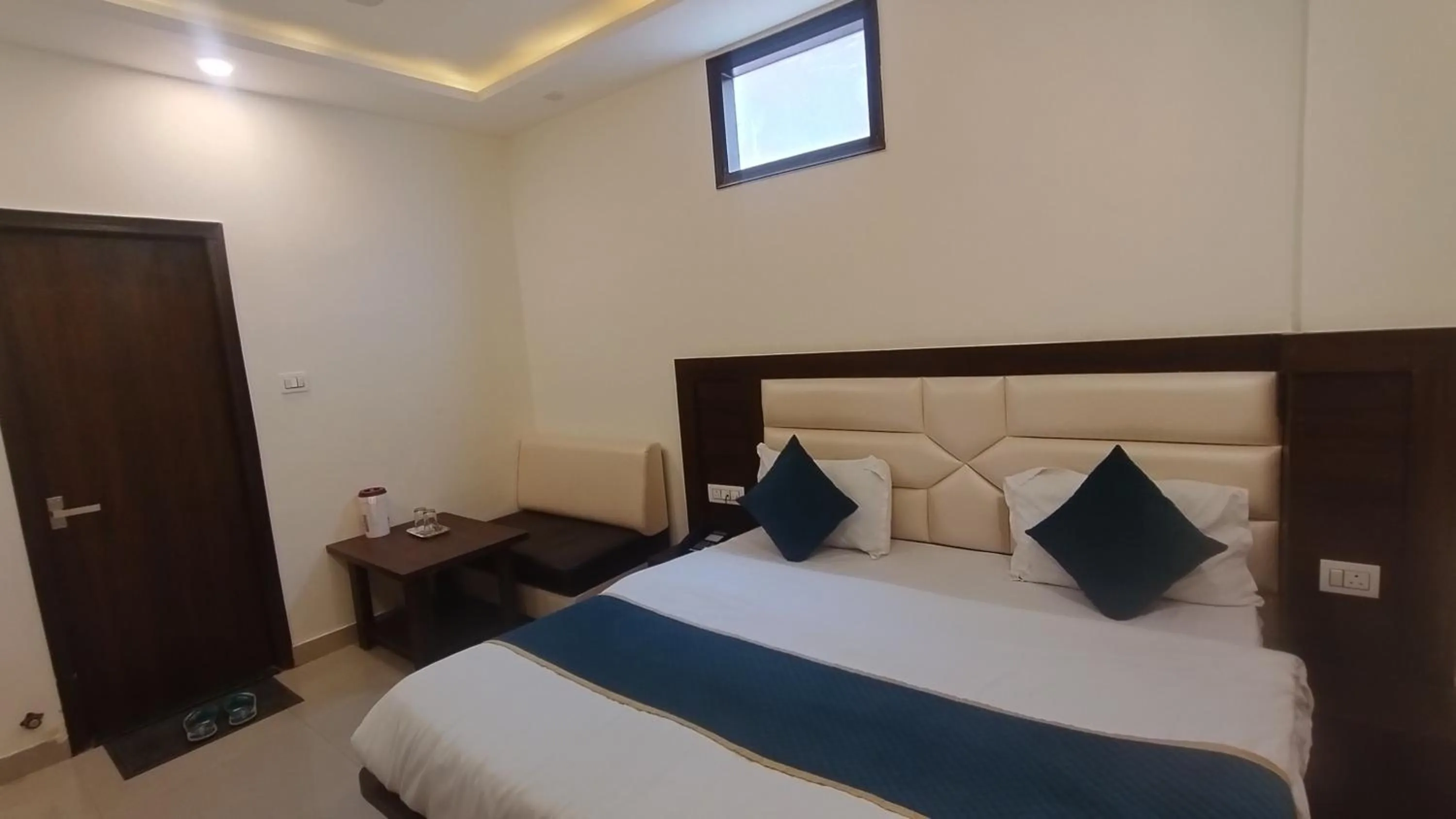 Photo of the whole room, Bed in G L Palace