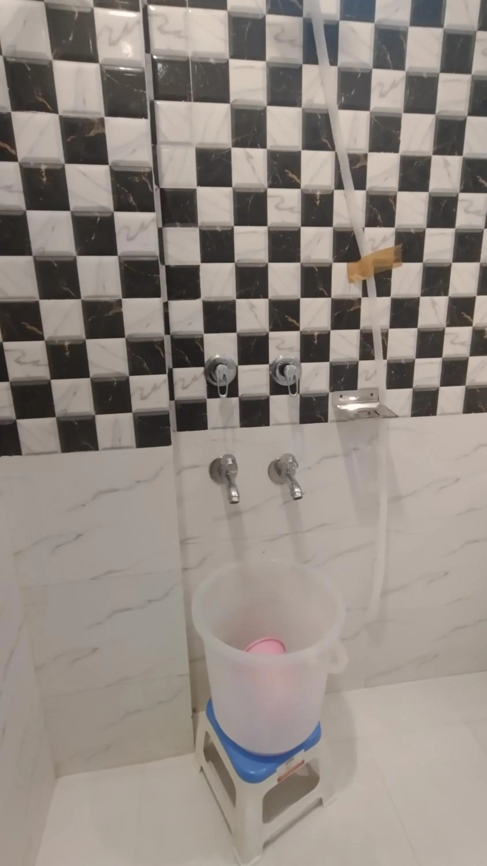 Toilet in G L Palace