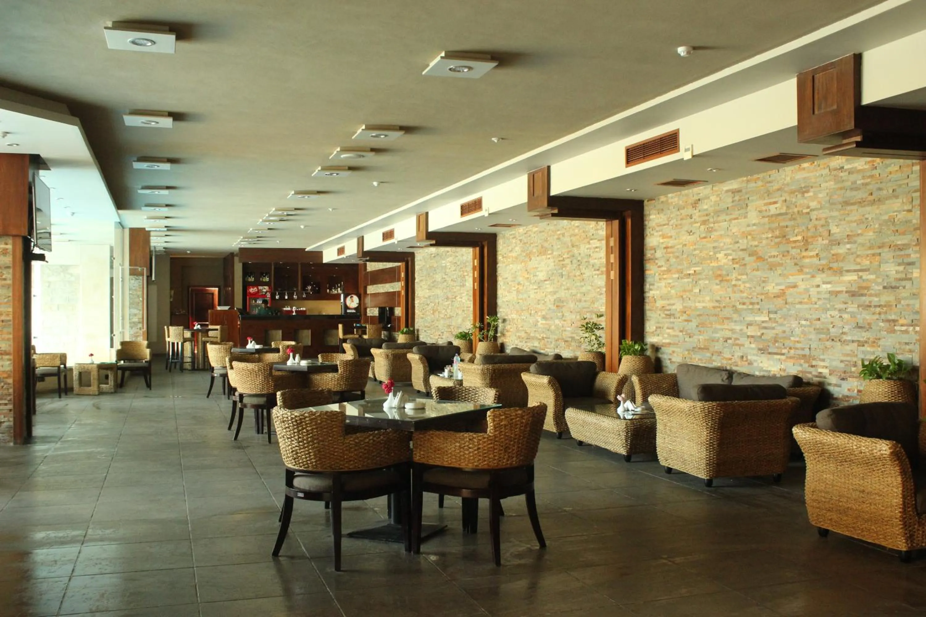 Restaurant/places to eat in Panacea Suites Hotel