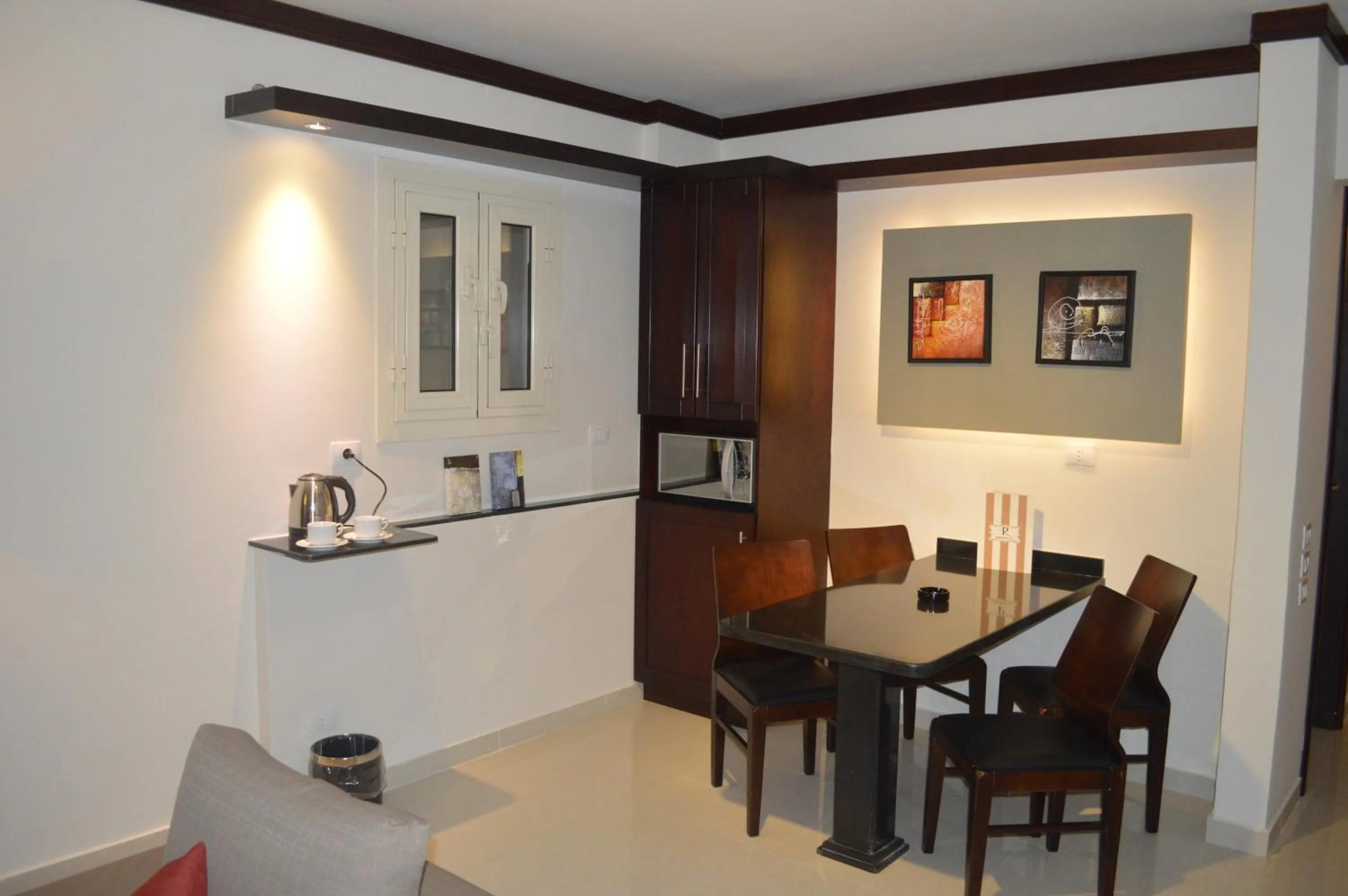 Coffee/tea facilities in Panacea Suites Hotel