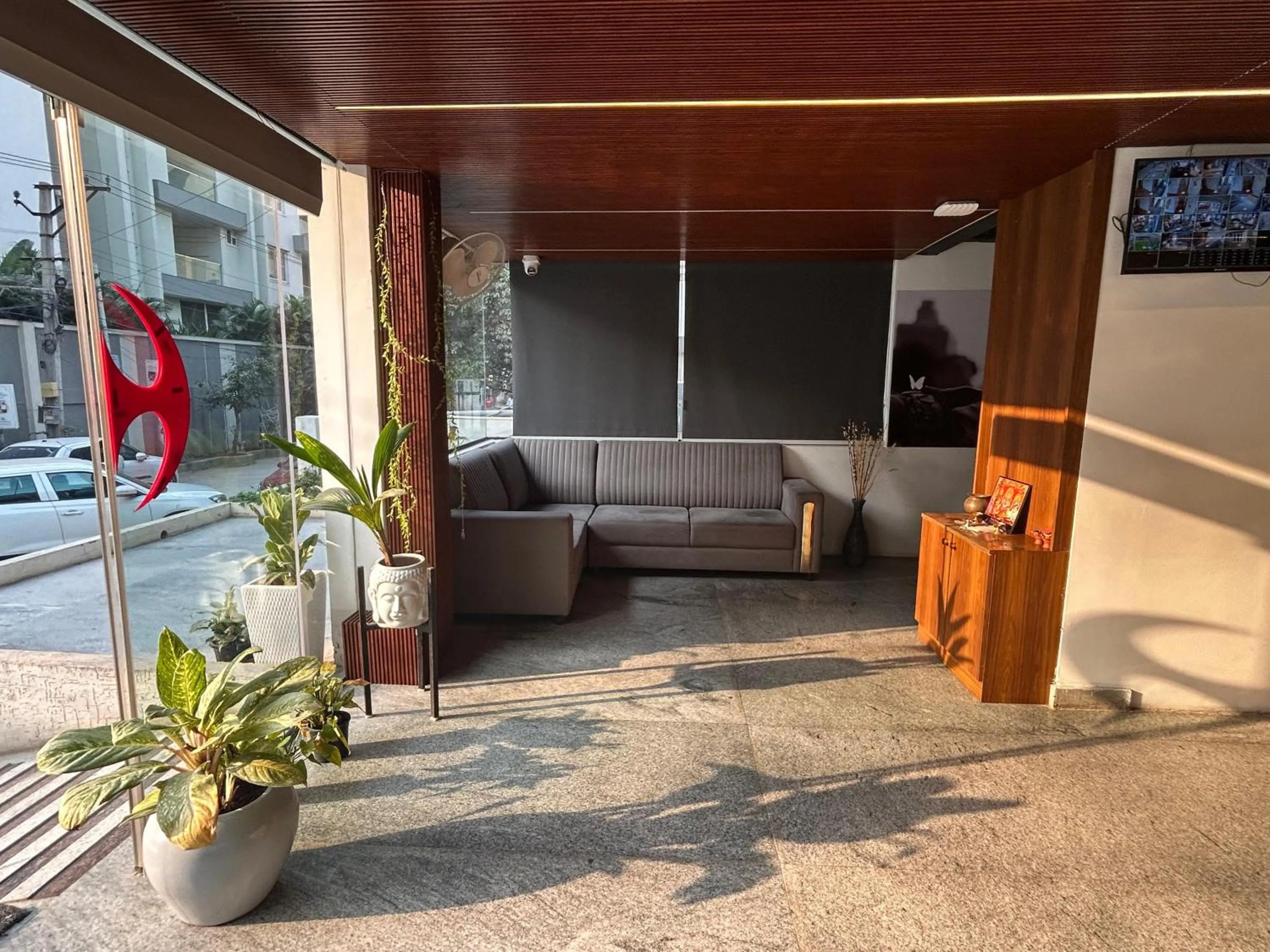 Lobby or reception in Wild Wings Premium Hotel