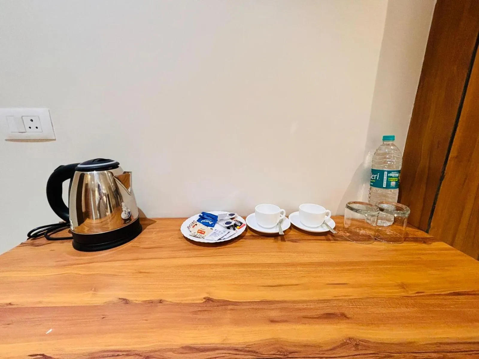 Restaurant/places to eat in Jaipur Hotel Saaj Mansion