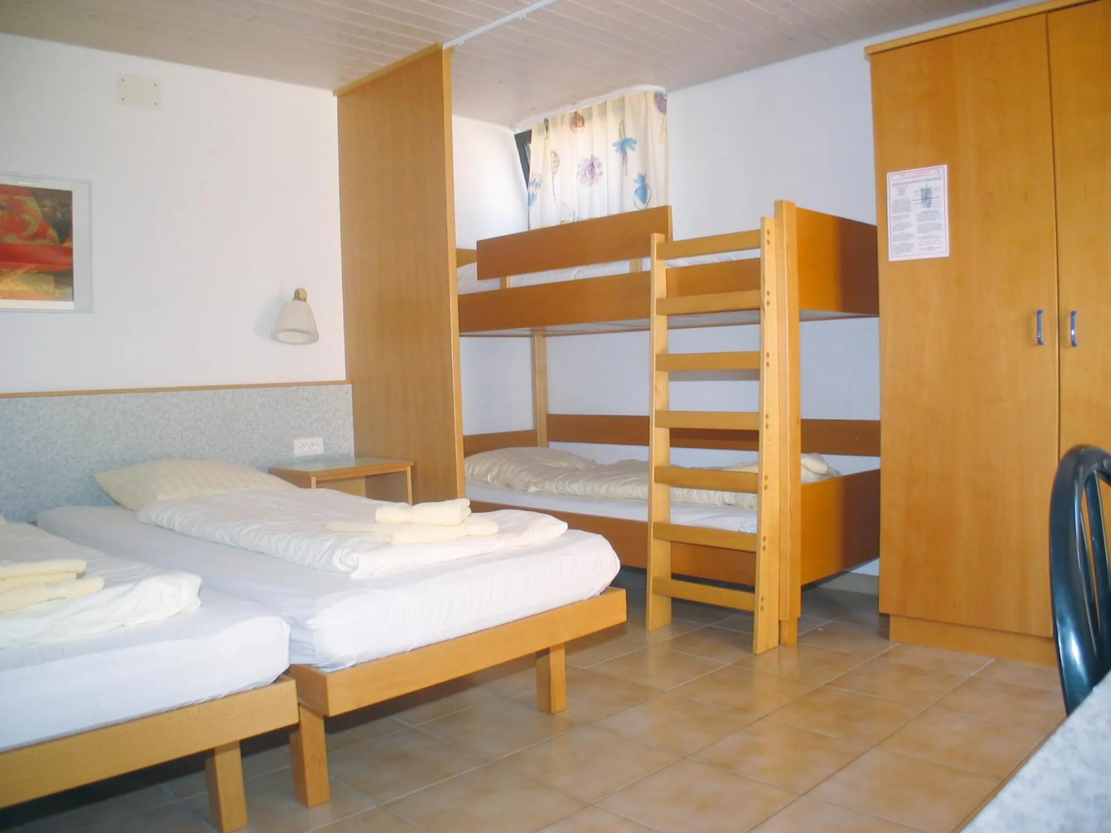 Photo of the whole room, Bed in Feriendorf zum störrischen Esel