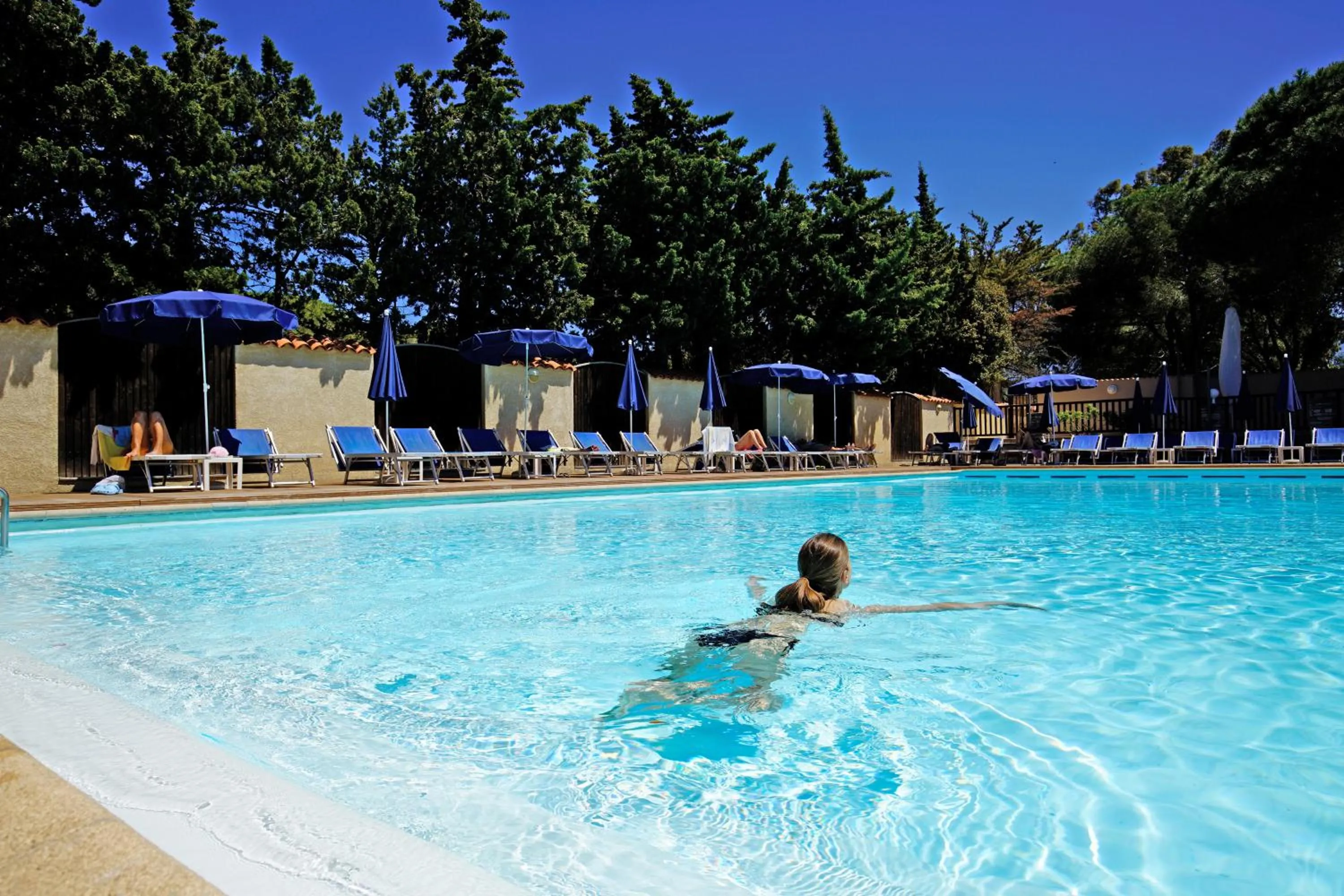 Swimming pool in Feriendorf zum störrischen Esel