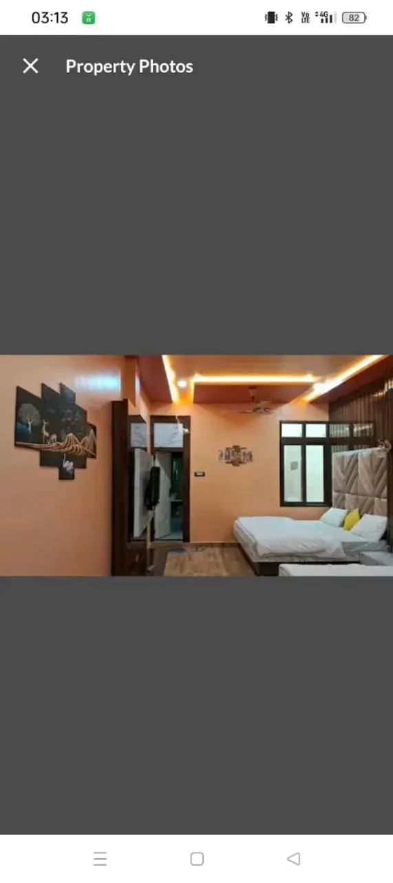 Bed in Hotel Ashok Vihar Bed in Hotel Ashok Vihar