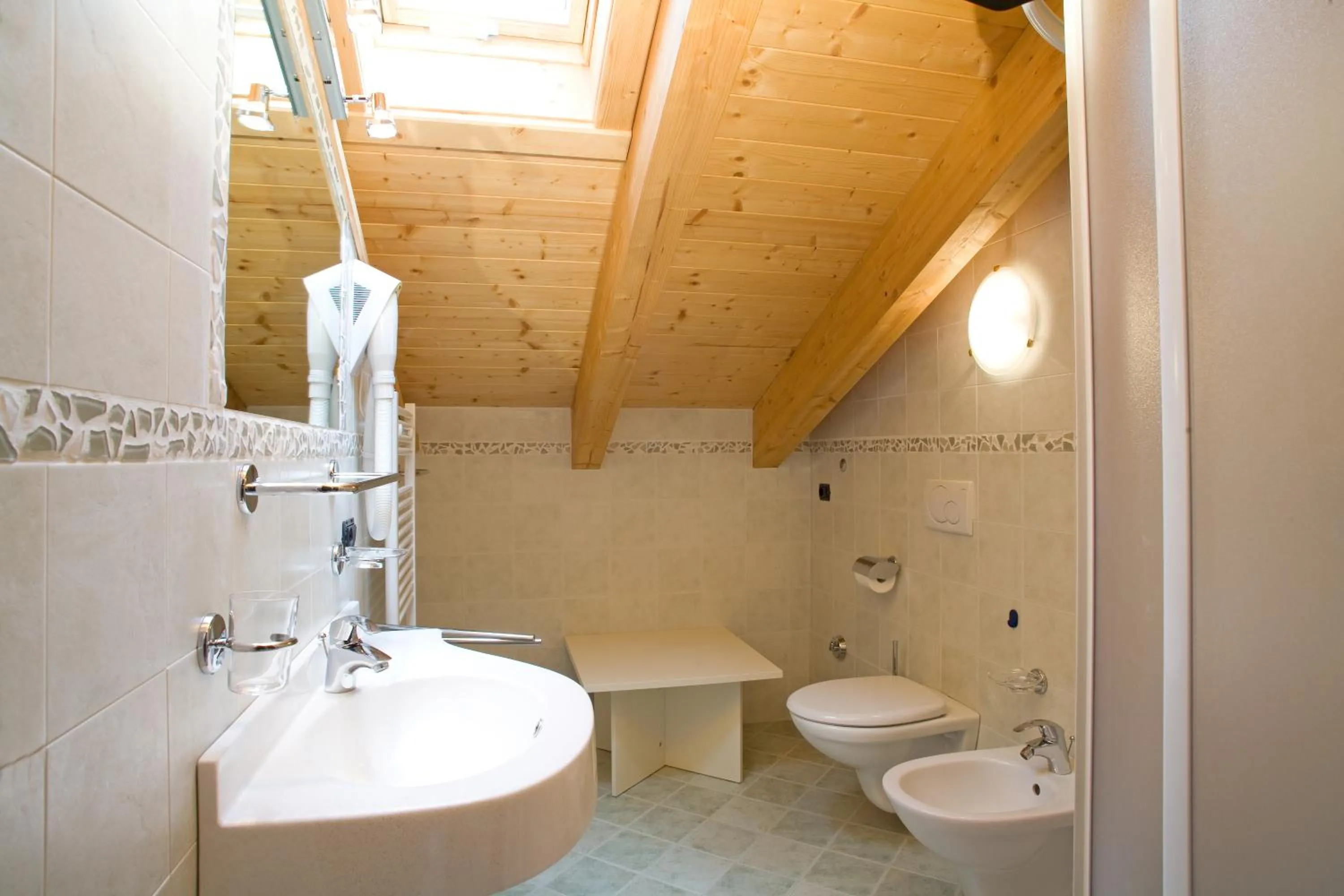 Shower in Chalet Kiara - Appartamenti Abar