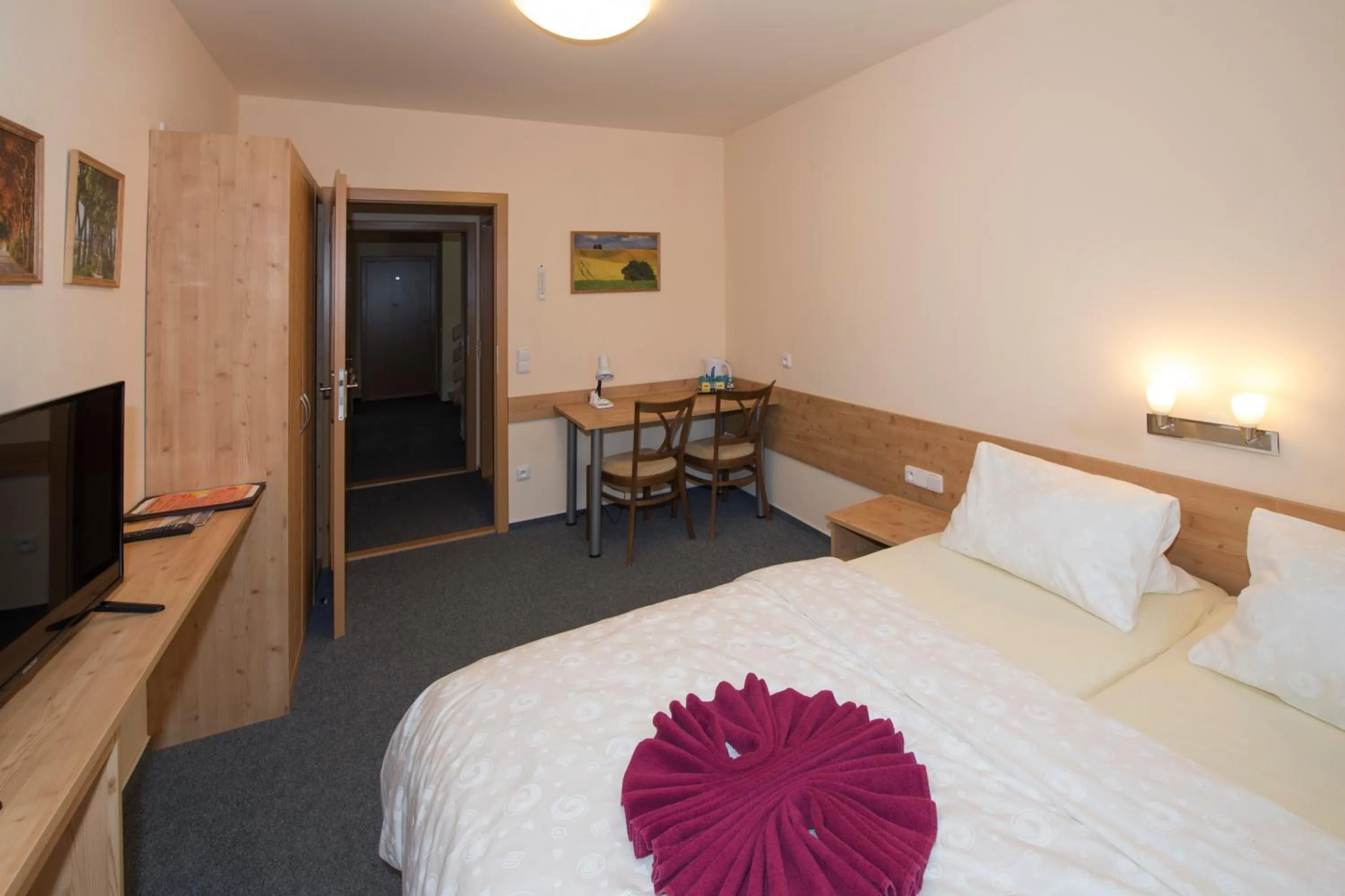 Bedroom, Bed in Horský Hotel Skiland