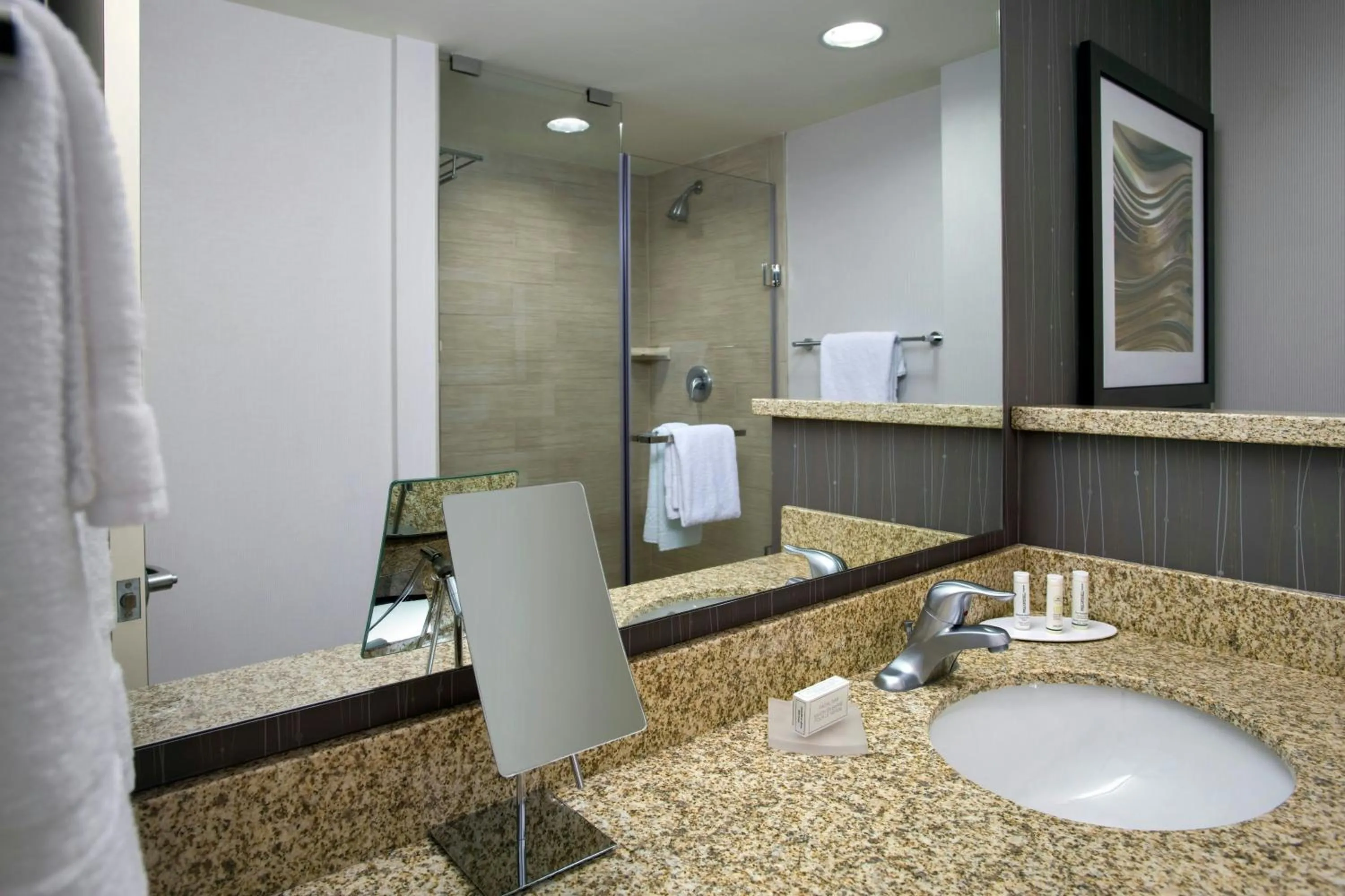 Bathroom in Courtyard by Marriott Philadelphia Lansdale