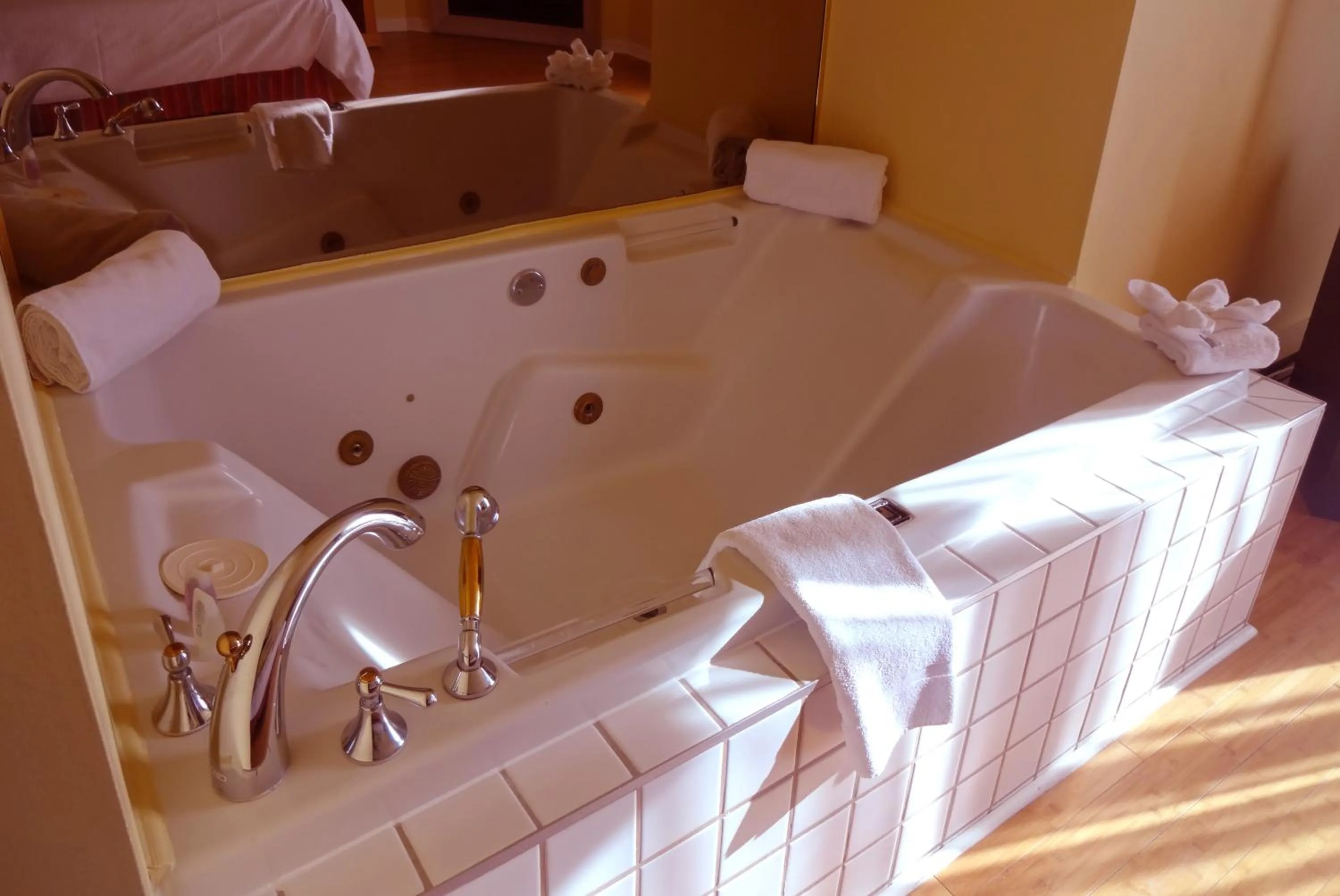 Hot Tub in Hotel Alila