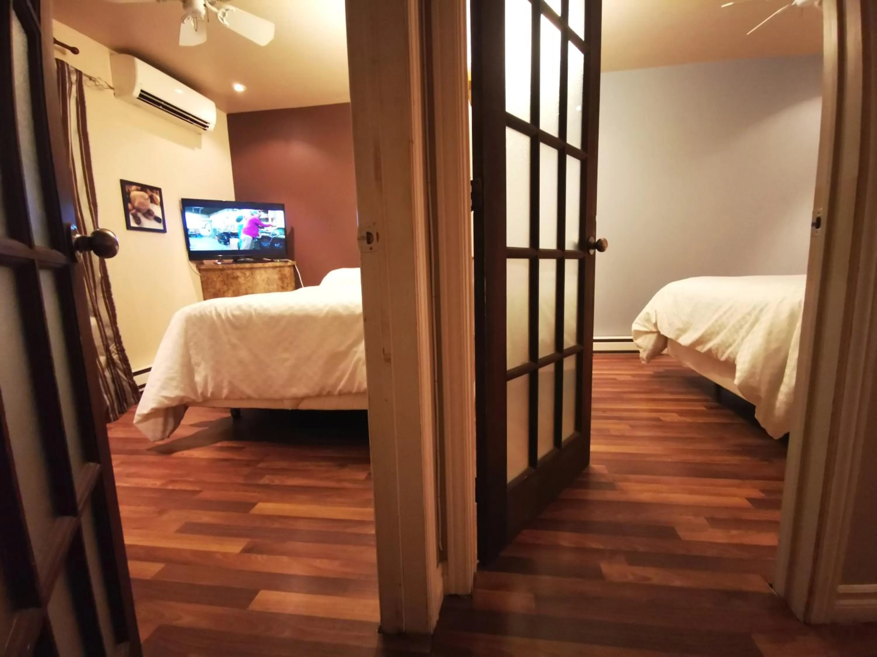 Photo of the whole room, Bed in Hotel Alila