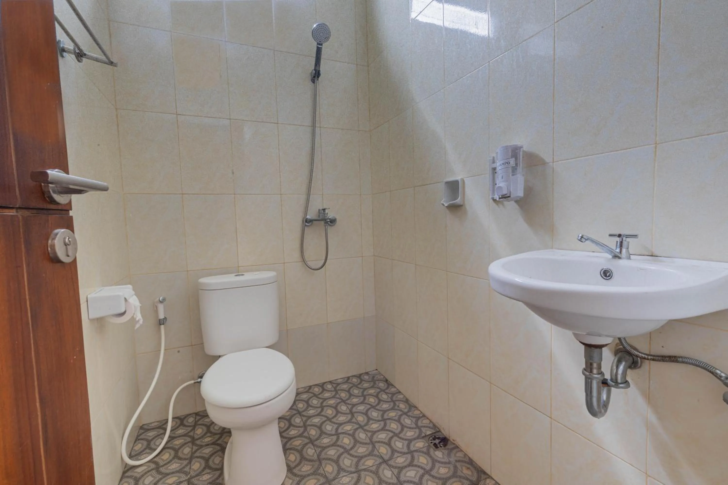 Bathroom in Srinadi Waterpark Villa