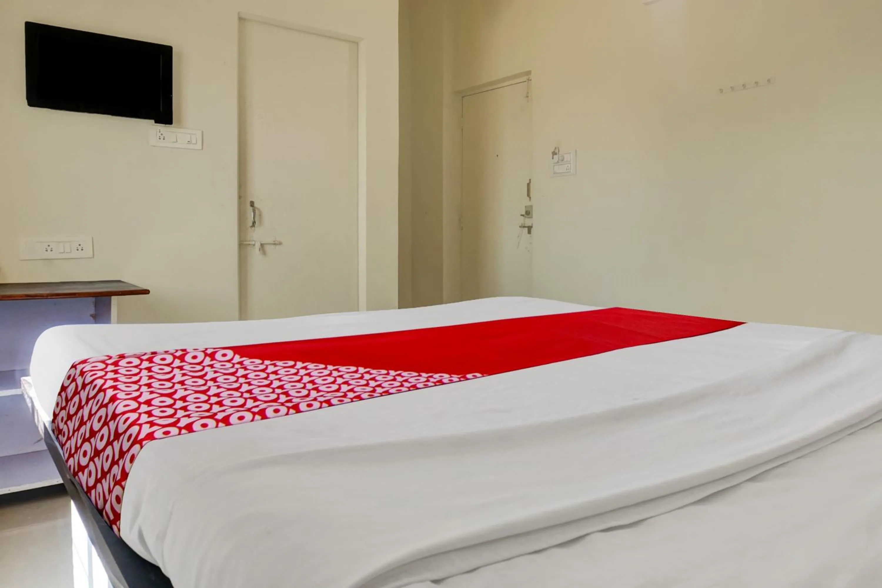 Bedroom, Bed in Hotel O Happy Homely Stay