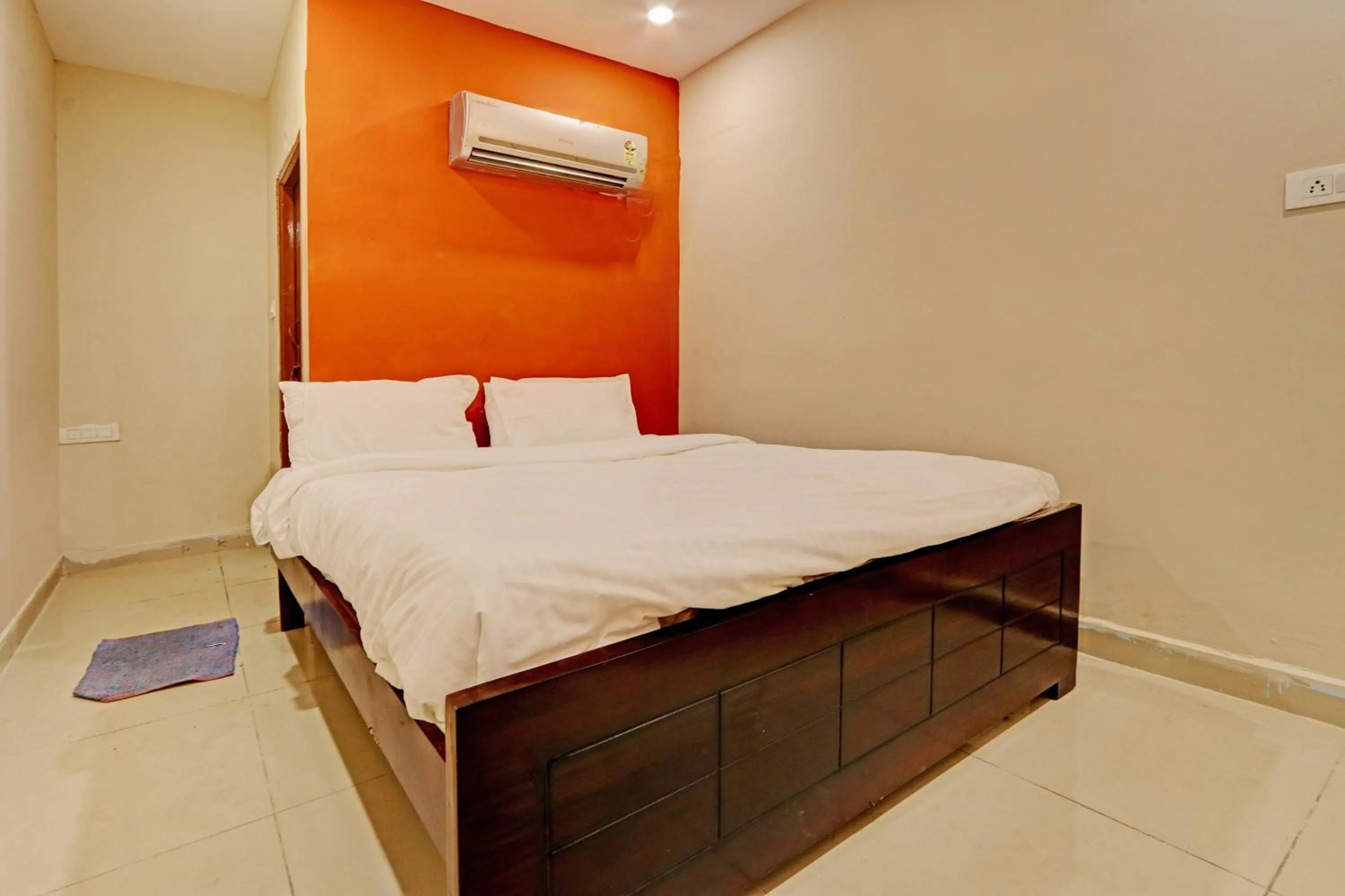Bedroom, Bed in Hotel O Sriman Stay Inn