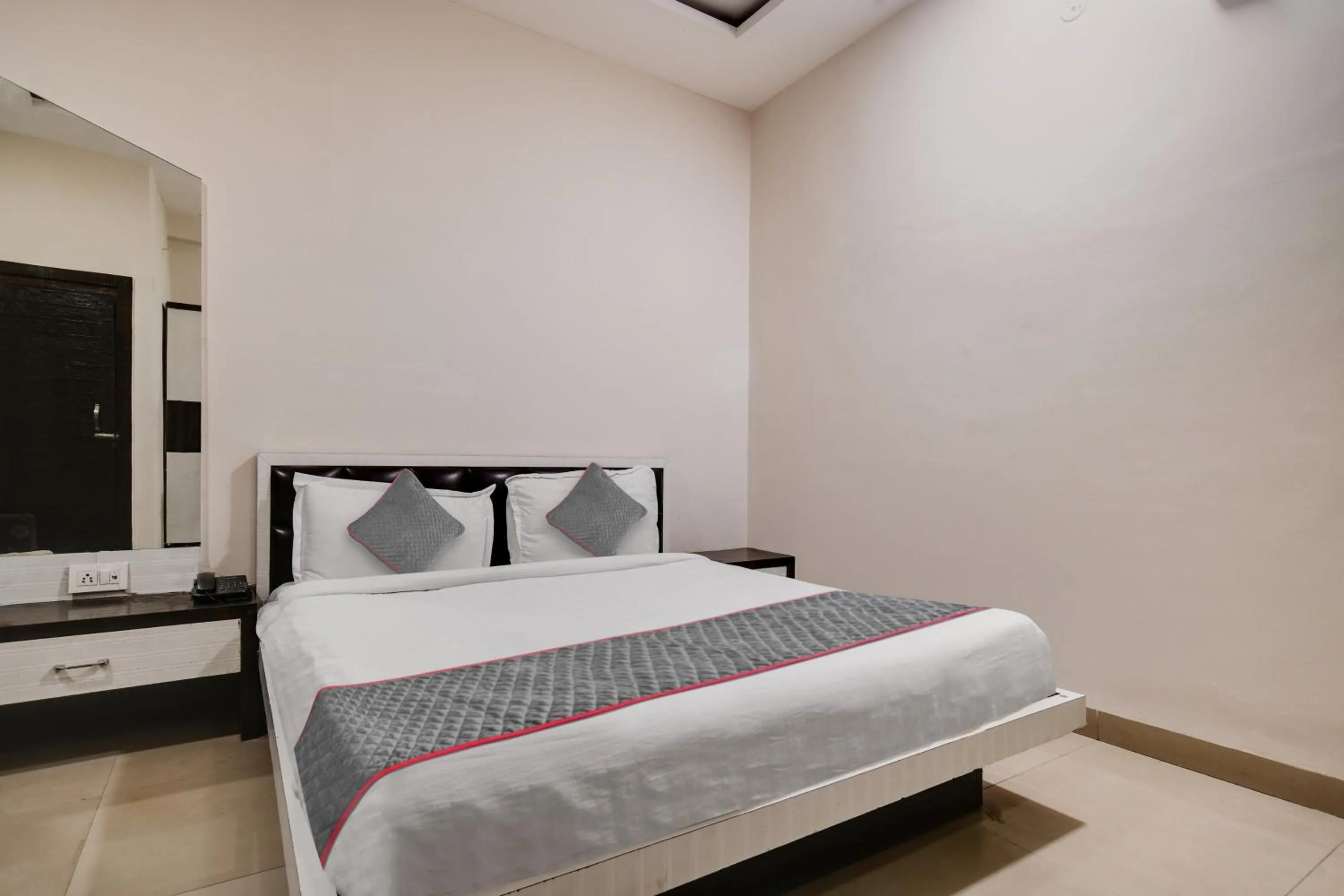 Bedroom in Townhouse Prime Stay