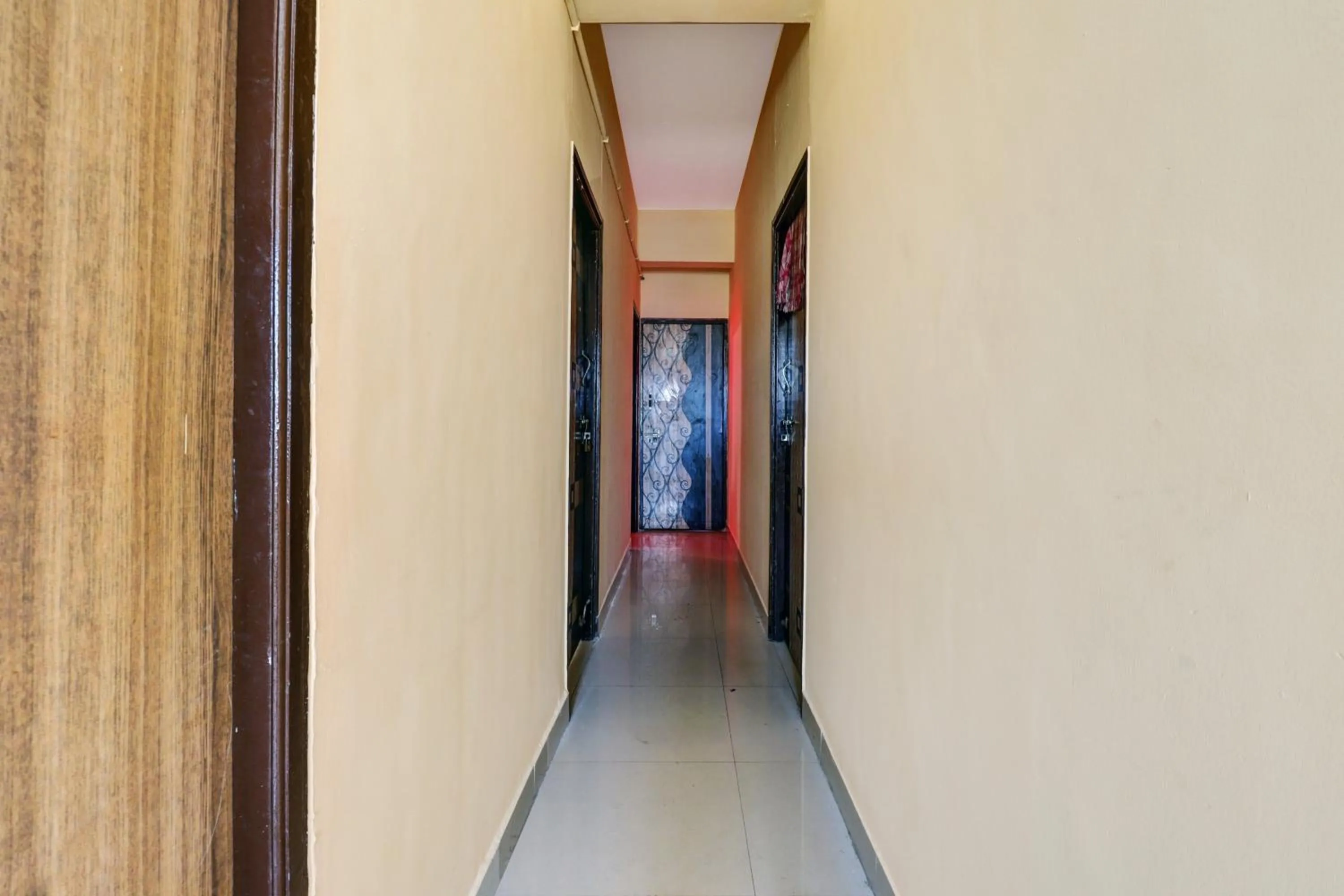 Lobby or reception in Hotel O S.L.V Boarding & Lodging