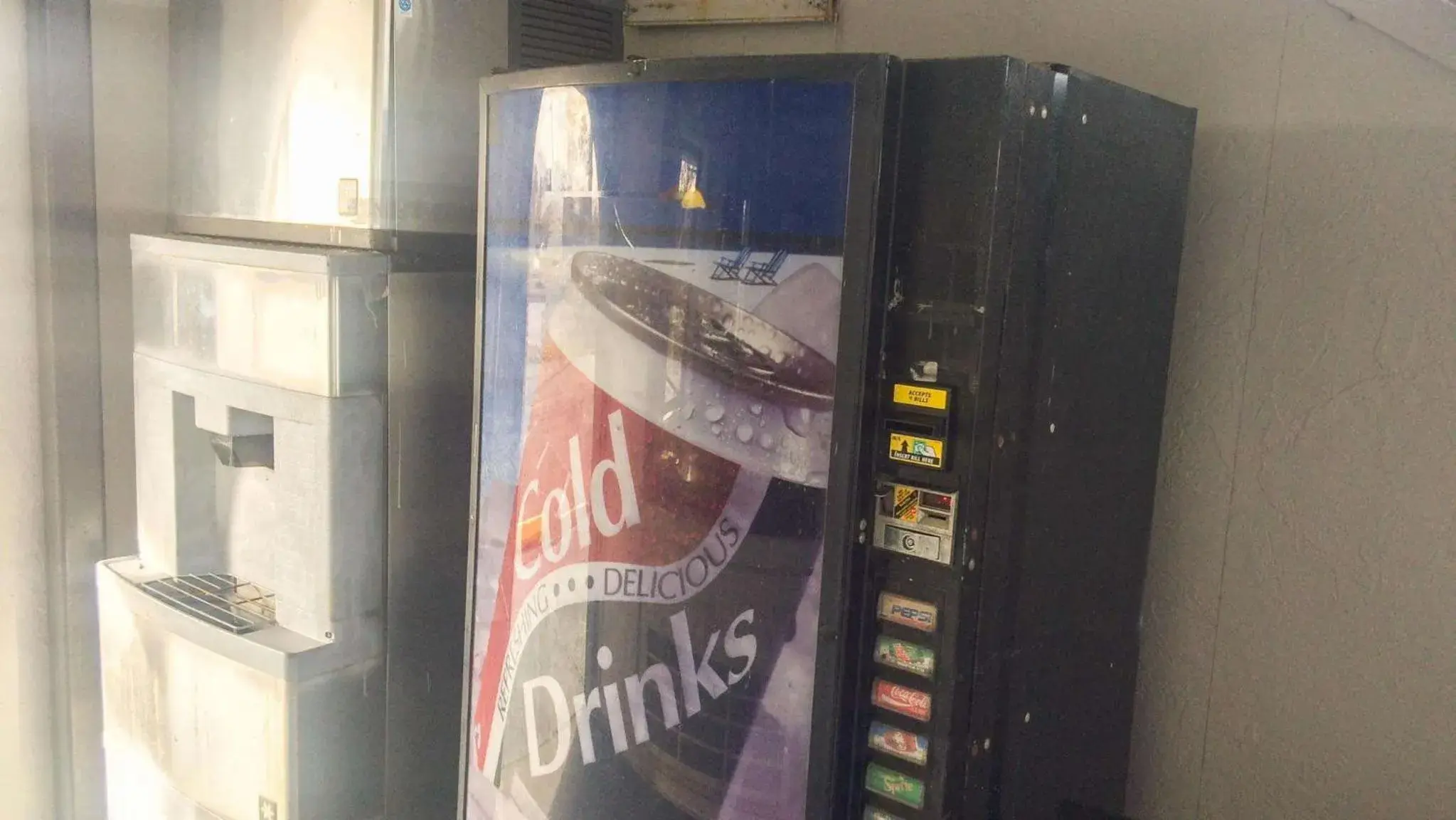 Property building in Motel 6 Newport News, VA – Fort Eustis Property building in Motel 6 Newport News, VA – Fort Eustis