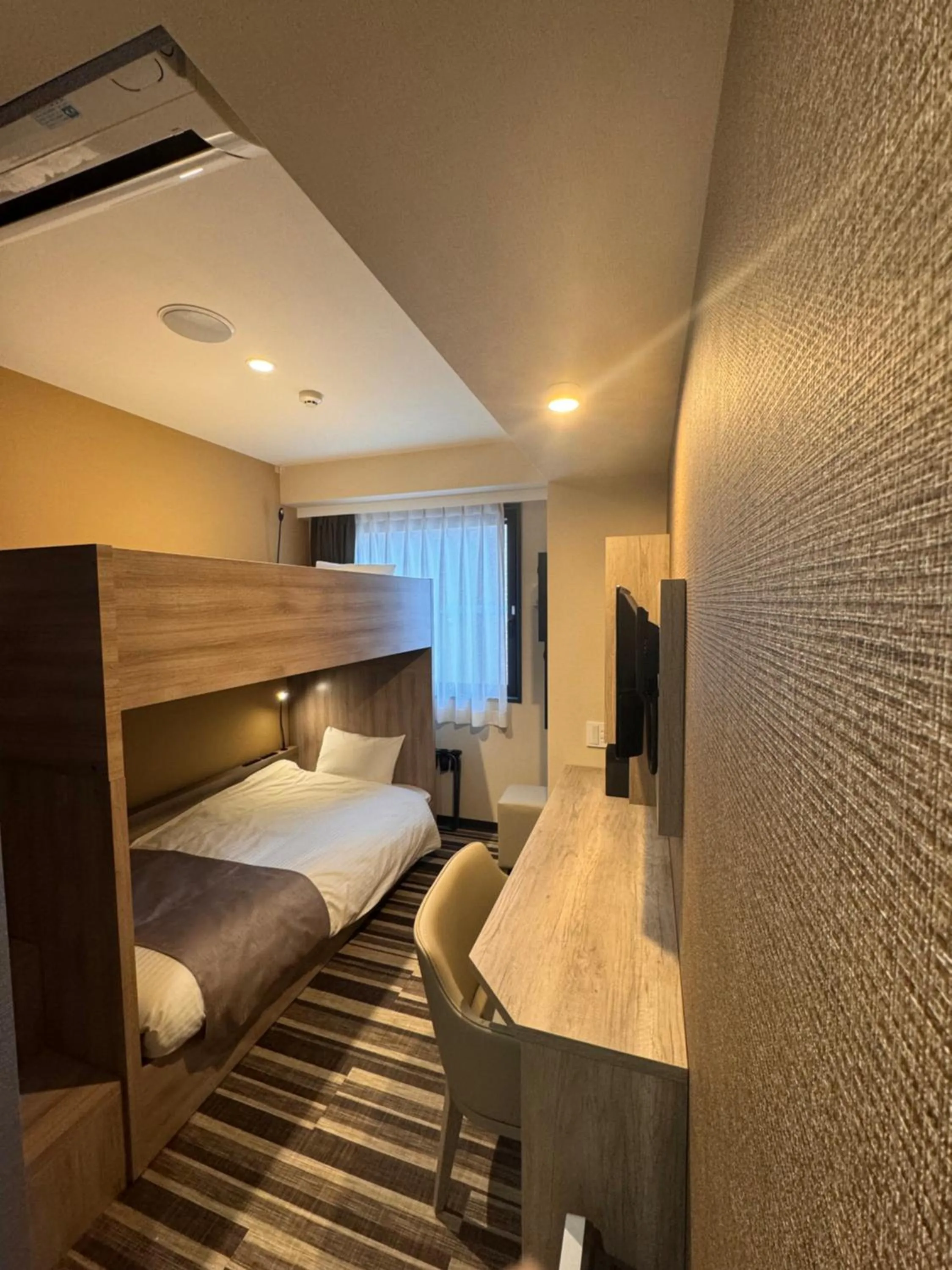 Photo of the whole room, Bed in Hotel Sanrriott Shinsaibashi