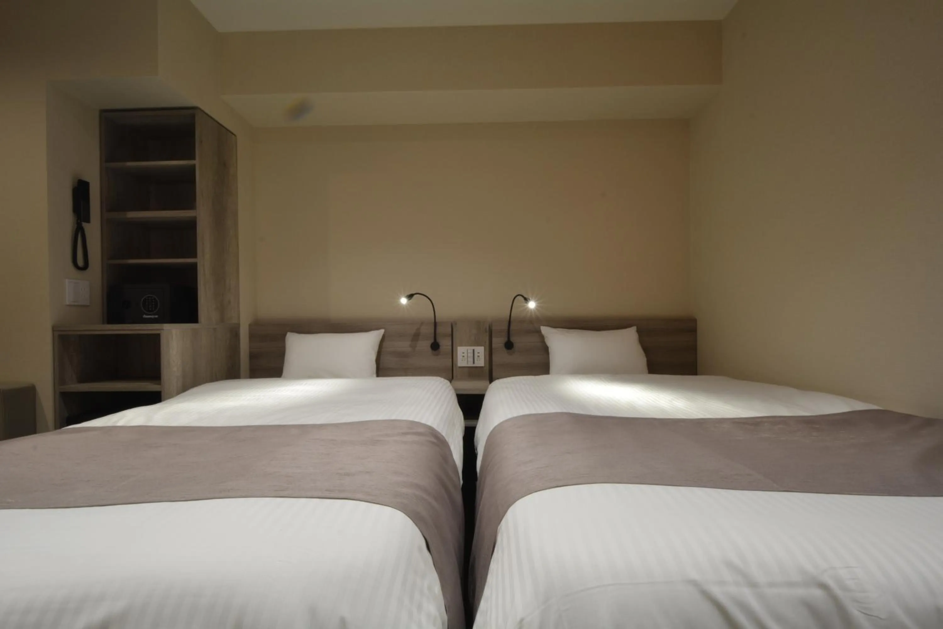 Photo of the whole room, Bed in Hotel Sanrriott Shinsaibashi