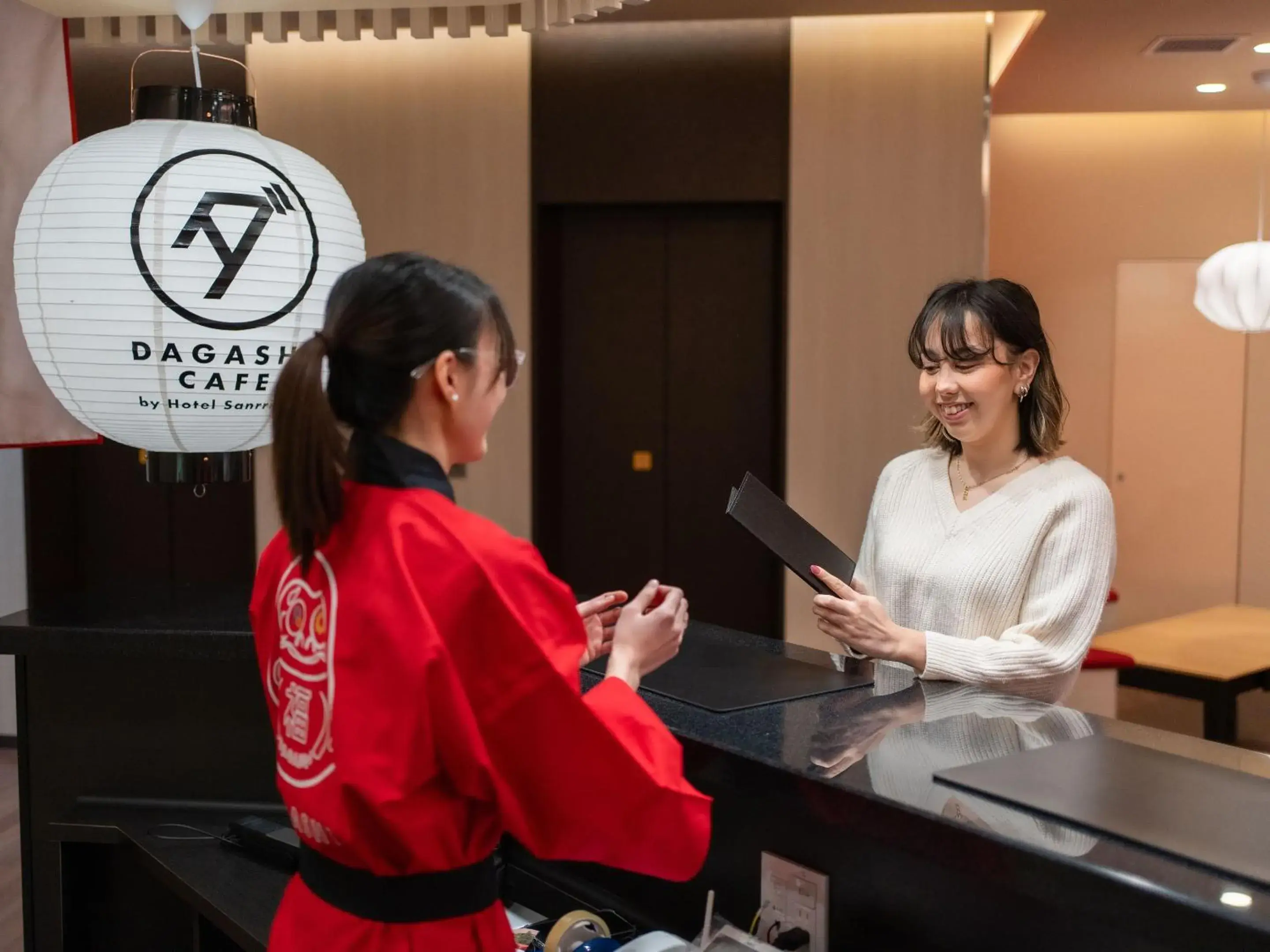 Lobby or reception in Hotel Sanrriott Shinsaibashi Lobby or reception in Hotel Sanrriott Shinsaibashi