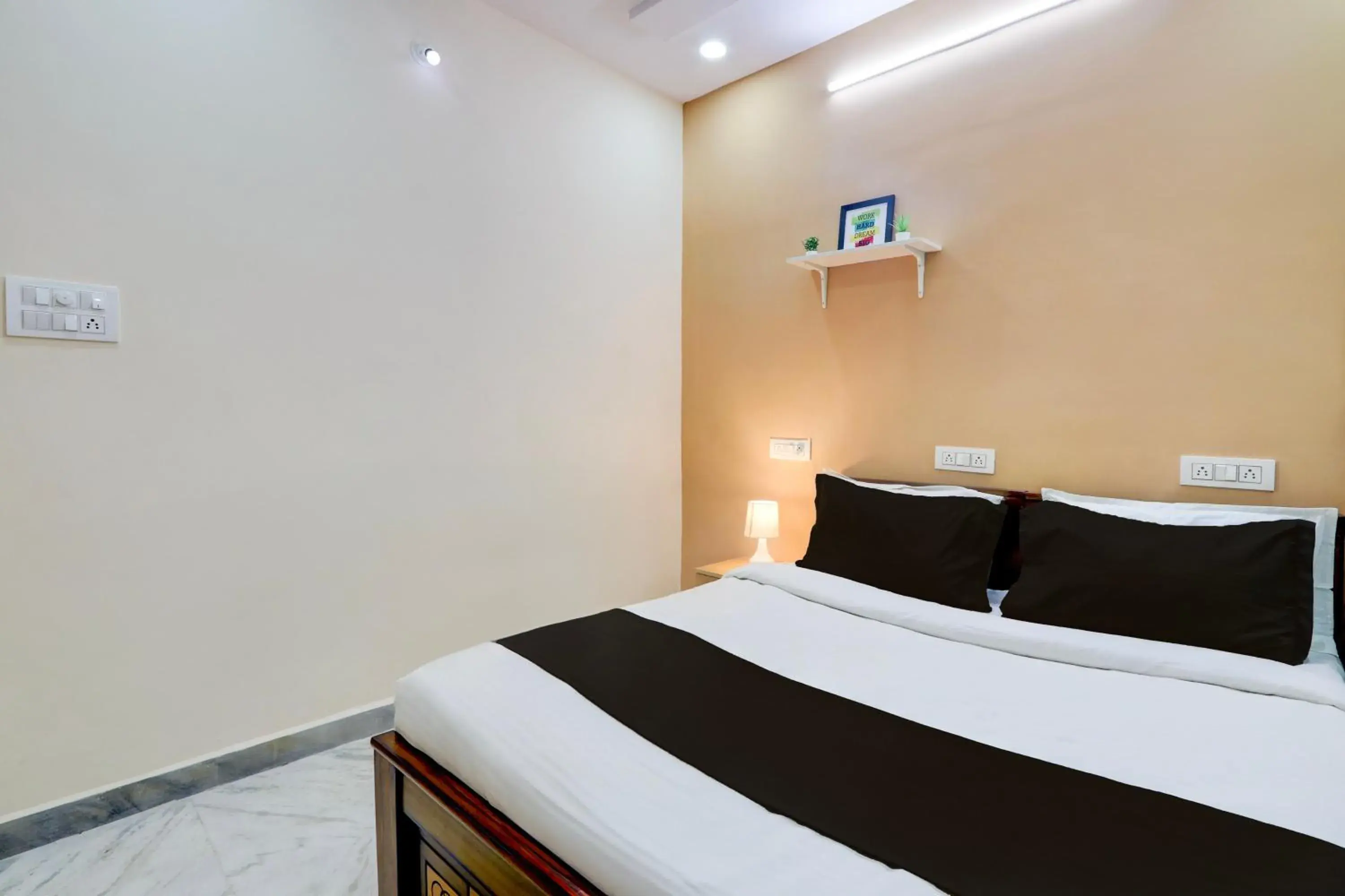 Bedroom, Bed in Super Collection O Sri Balaji Luxury rooms Bedroom, Bed in Super Collection O Sri Balaji Luxury rooms