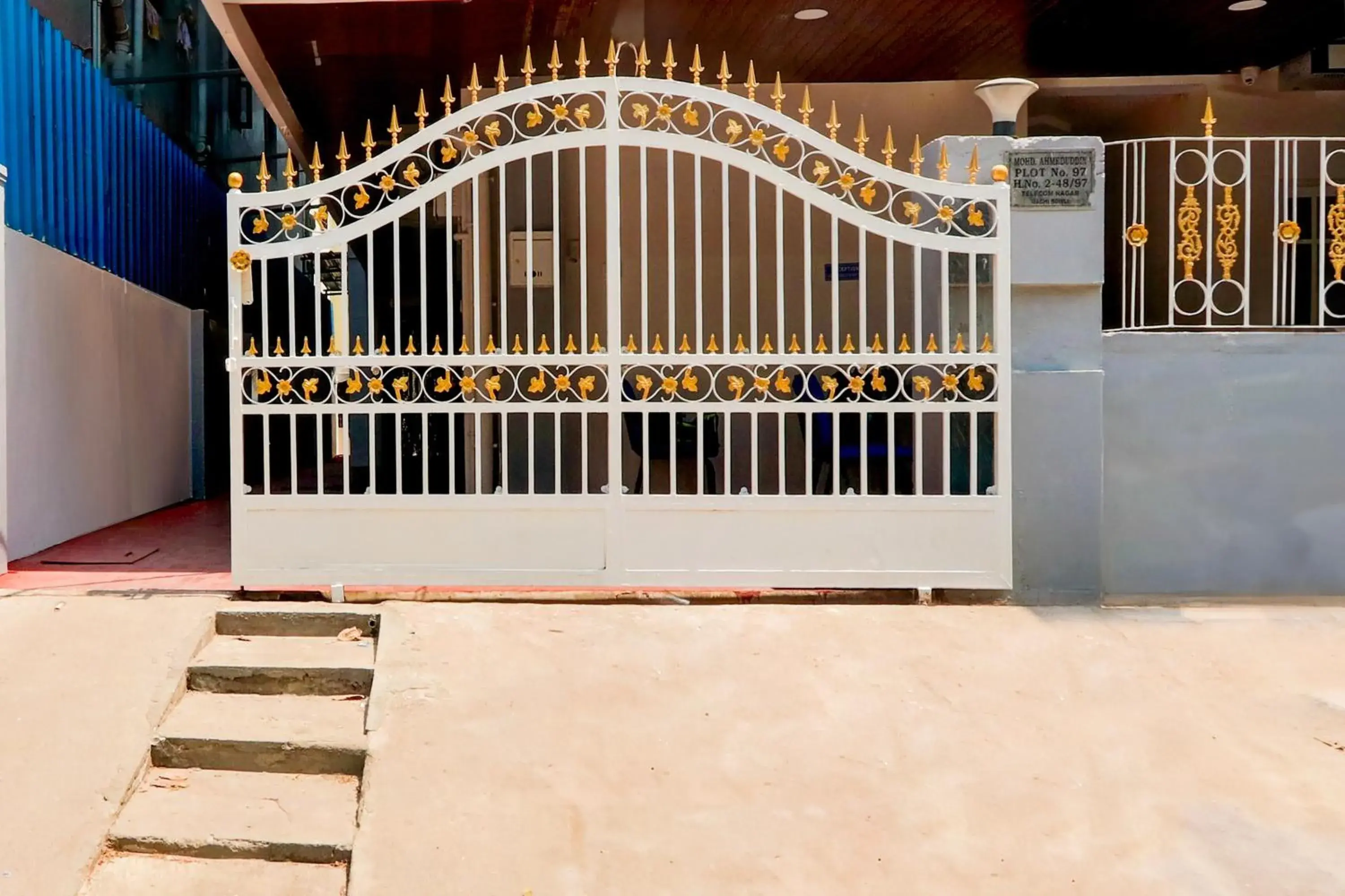 Facade/entrance in Super Collection O Sri Balaji Luxury rooms Facade/entrance in Super Collection O Sri Balaji Luxury rooms