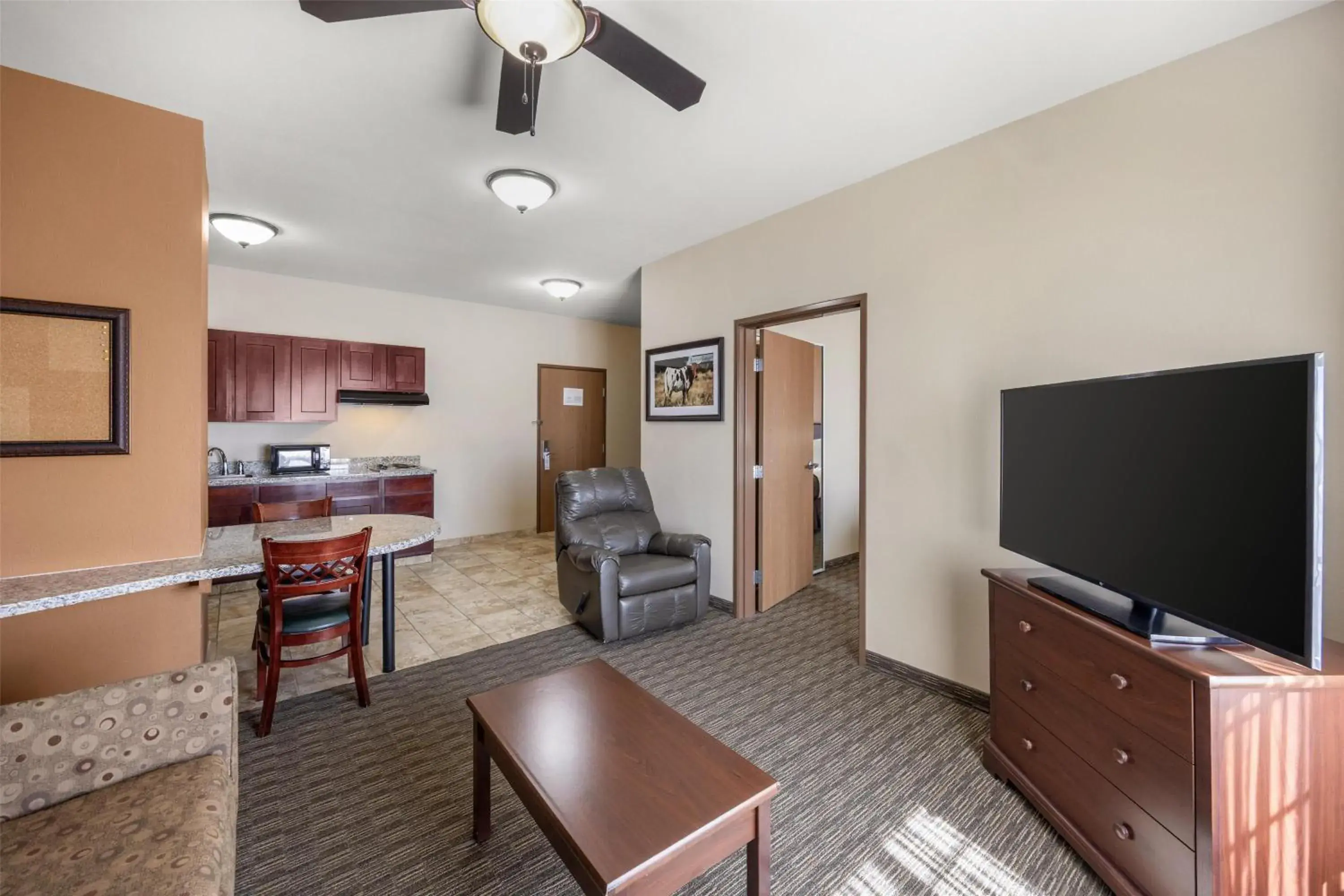 Photo of the whole room in Best Western North Edge Inn Photo of the whole room in Best Western North Edge Inn